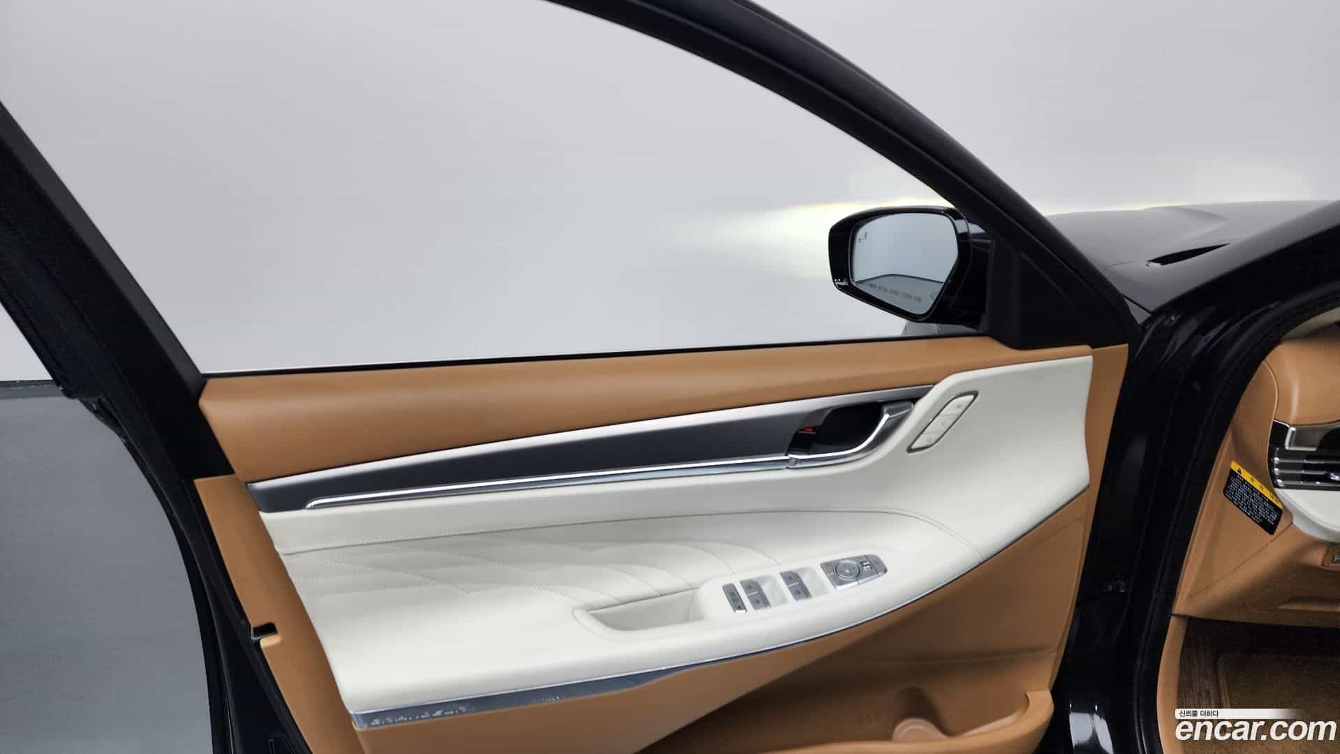 Grandeur Hyundai 2020.2-INNER-034