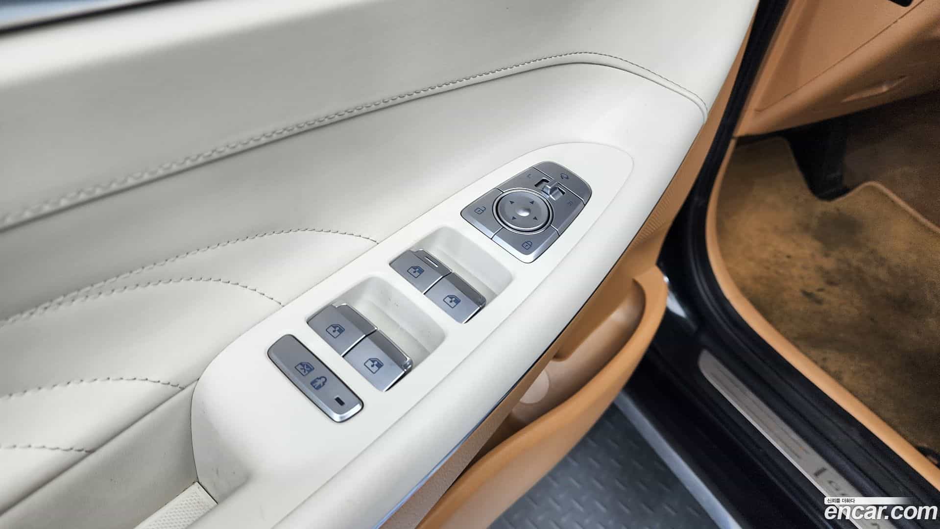 Grandeur Hyundai 2020.2-OPTION-042