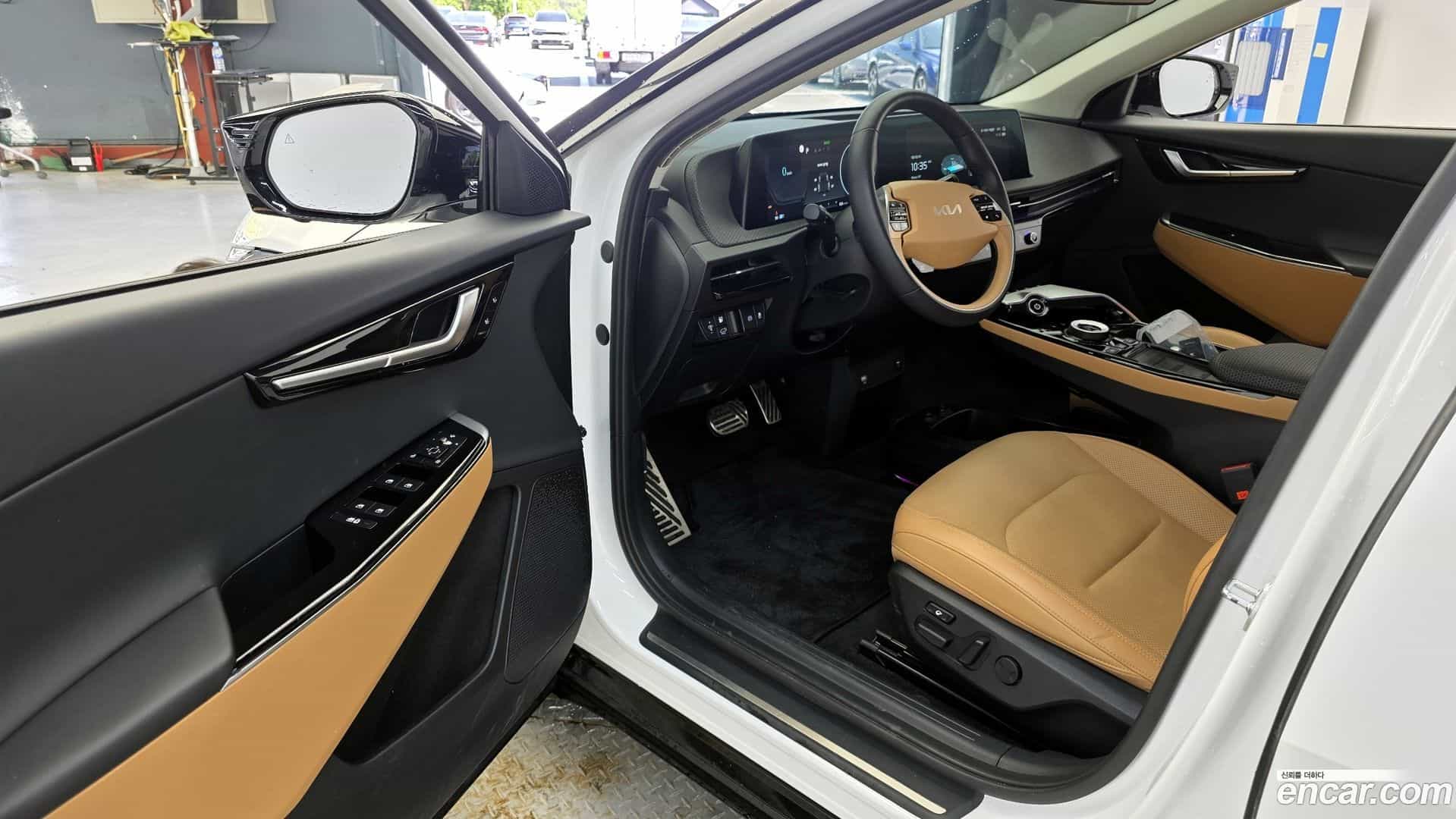 EV6 Kia 2024.2-INNER-010
