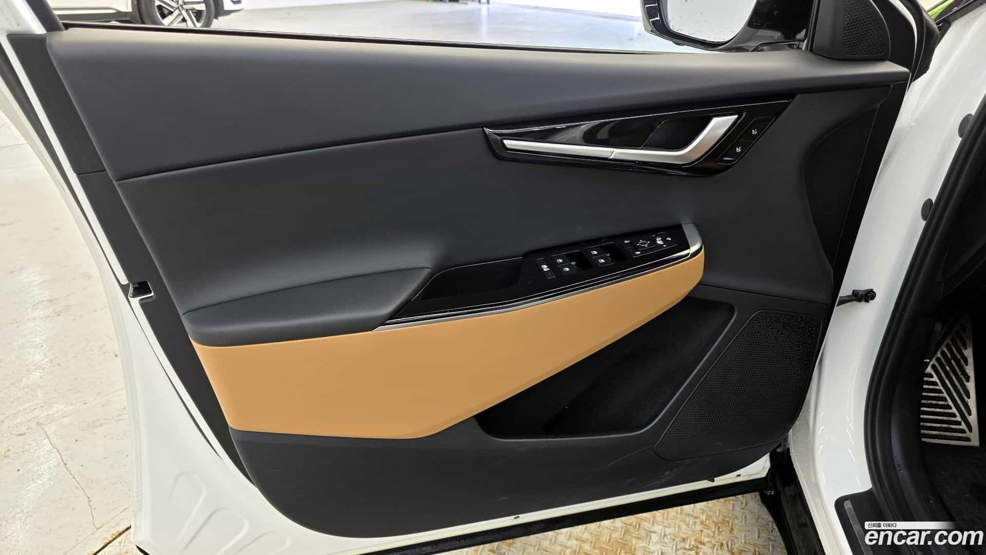 EV6 Kia 2024.2-INNER-034