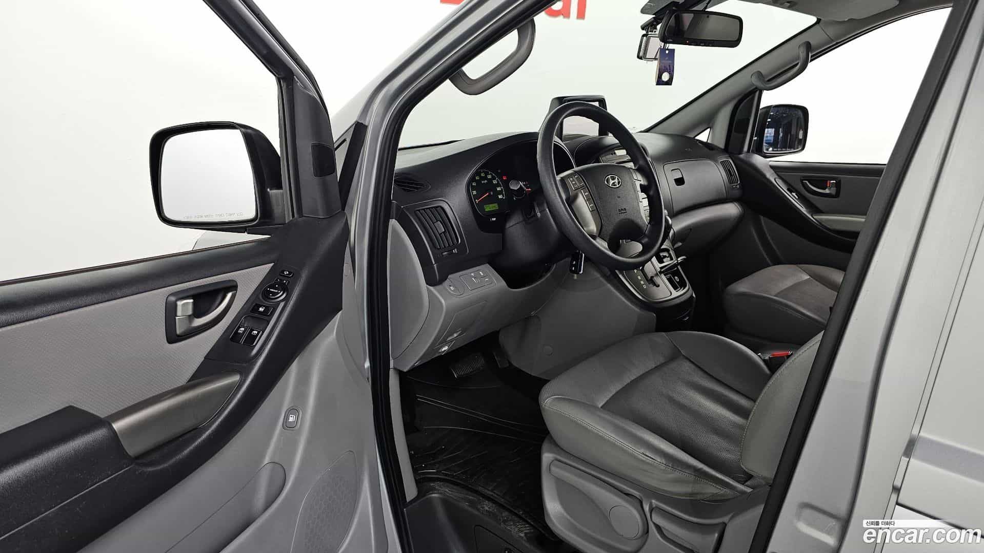 Starex Hyundai 2015.3-INNER-010