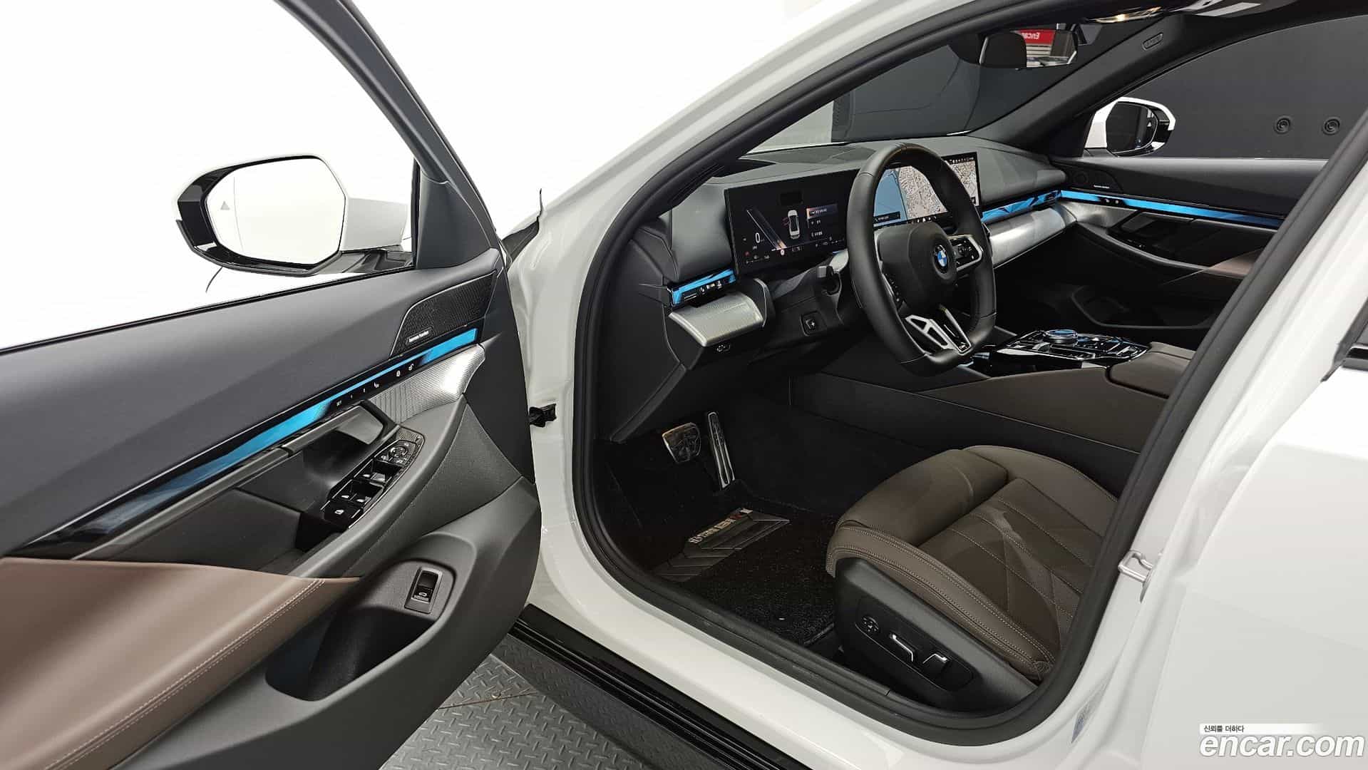 5-Series BMW 2025.6-OPTION-015