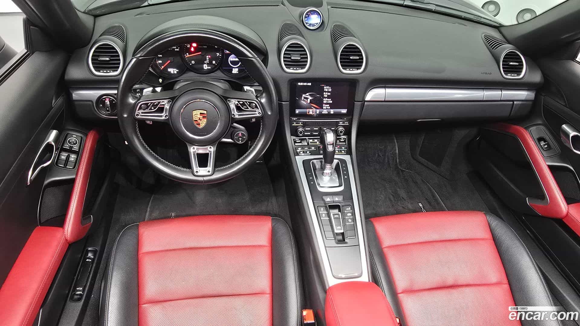 718 Porsche 2019.11-INNER-007