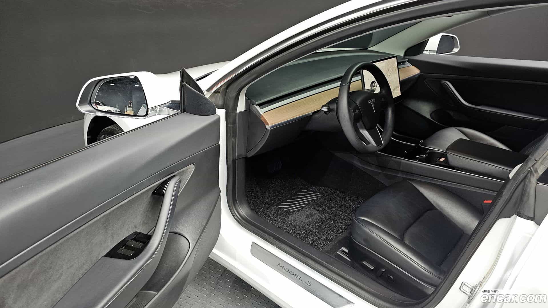 Model 3 Tesla 2020.5-INNER-010