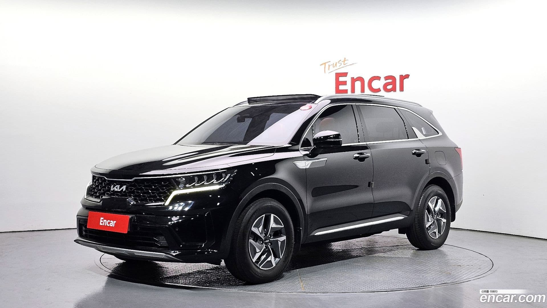 Main__Slider__Photo:Sorento Kia 2021.11-0
