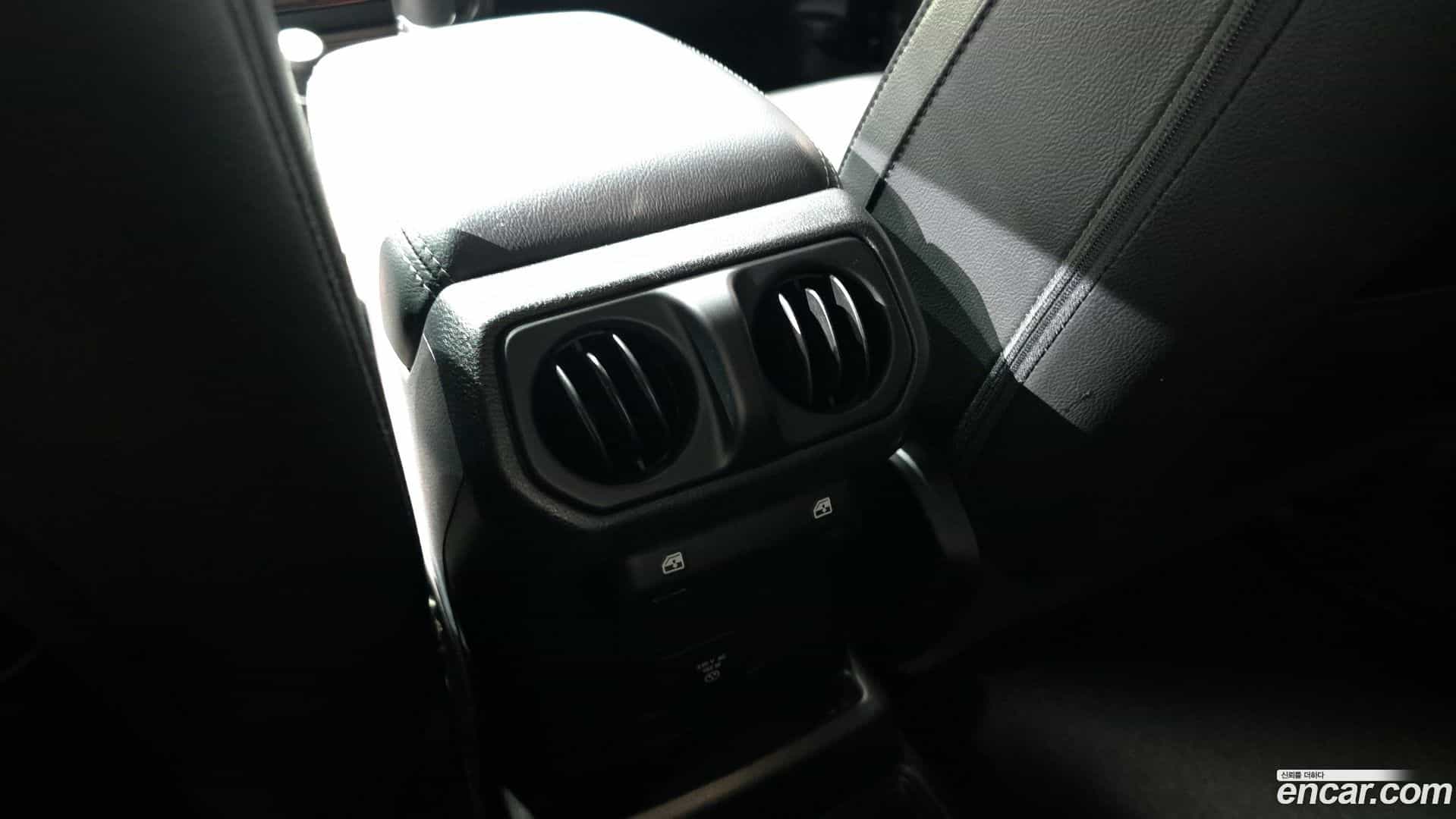 Wrangler Jeep 2019.8-OPTION-024