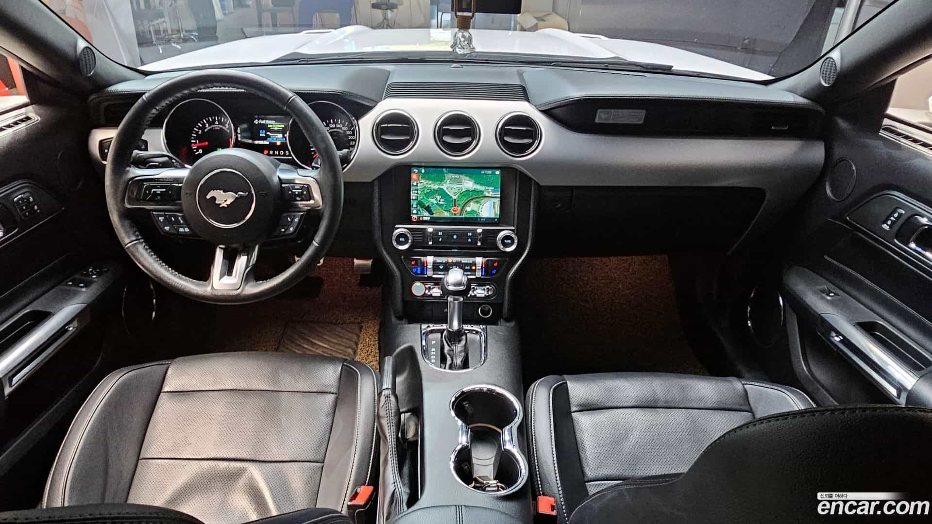 Mustang Ford 2017.11-INNER-007