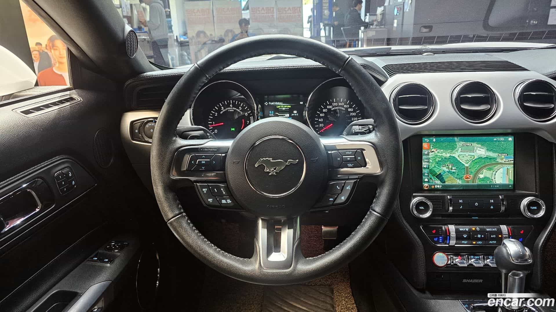 Mustang Ford 2017.11-OPTION-017