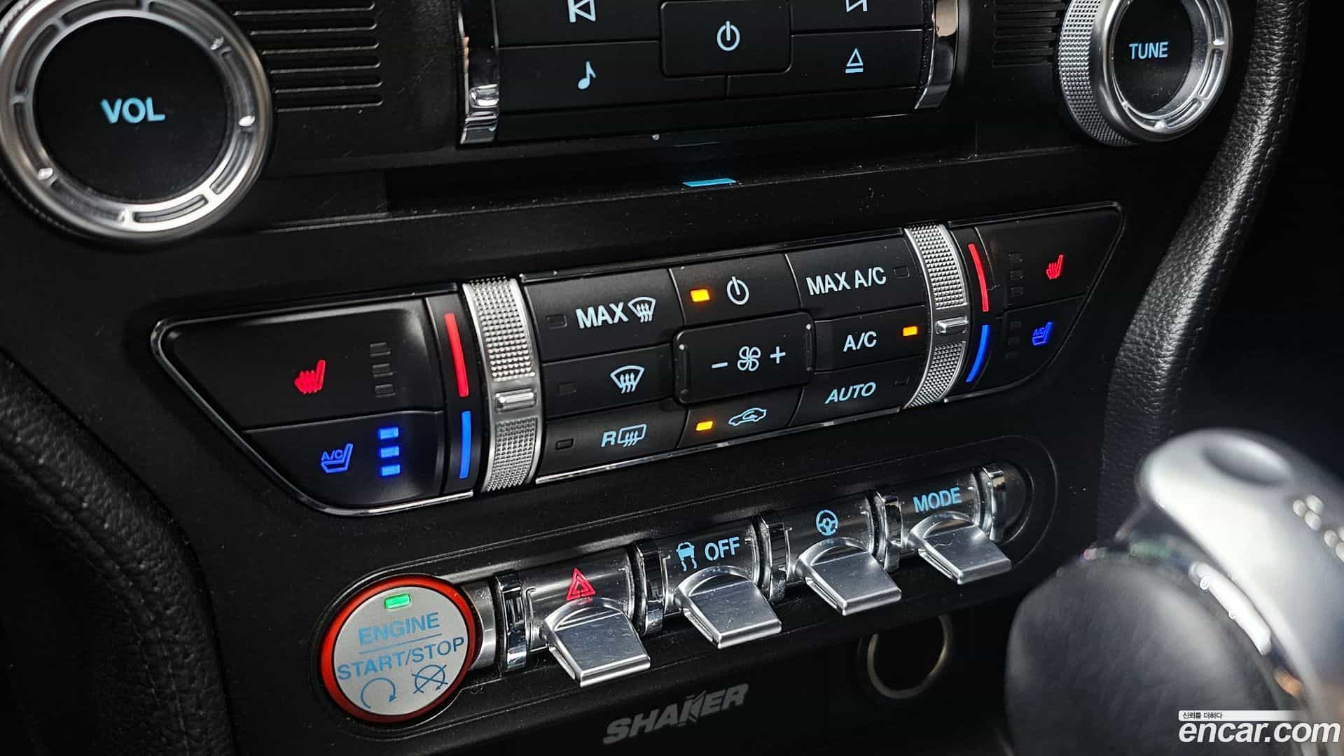 Mustang Ford 2017.11-OPTION-022