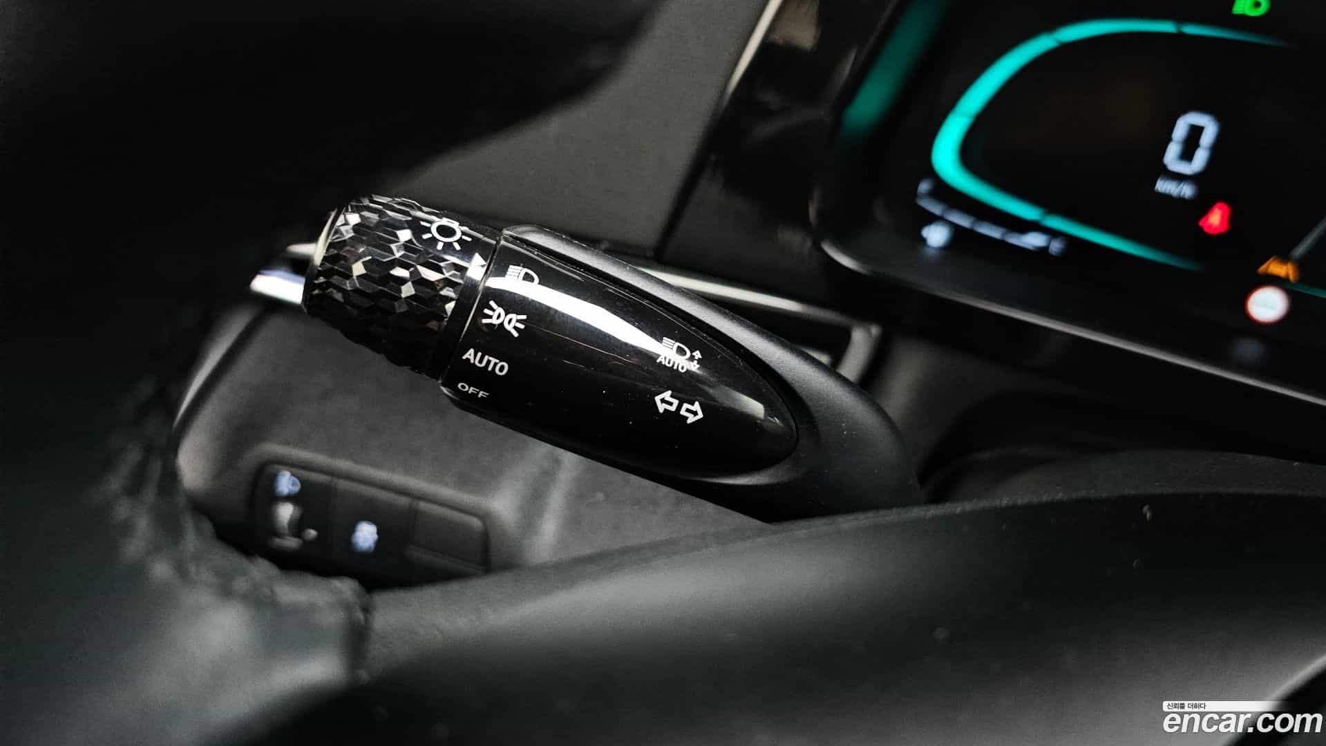 AVANTE Hyundai 2024.9-OPTION-021