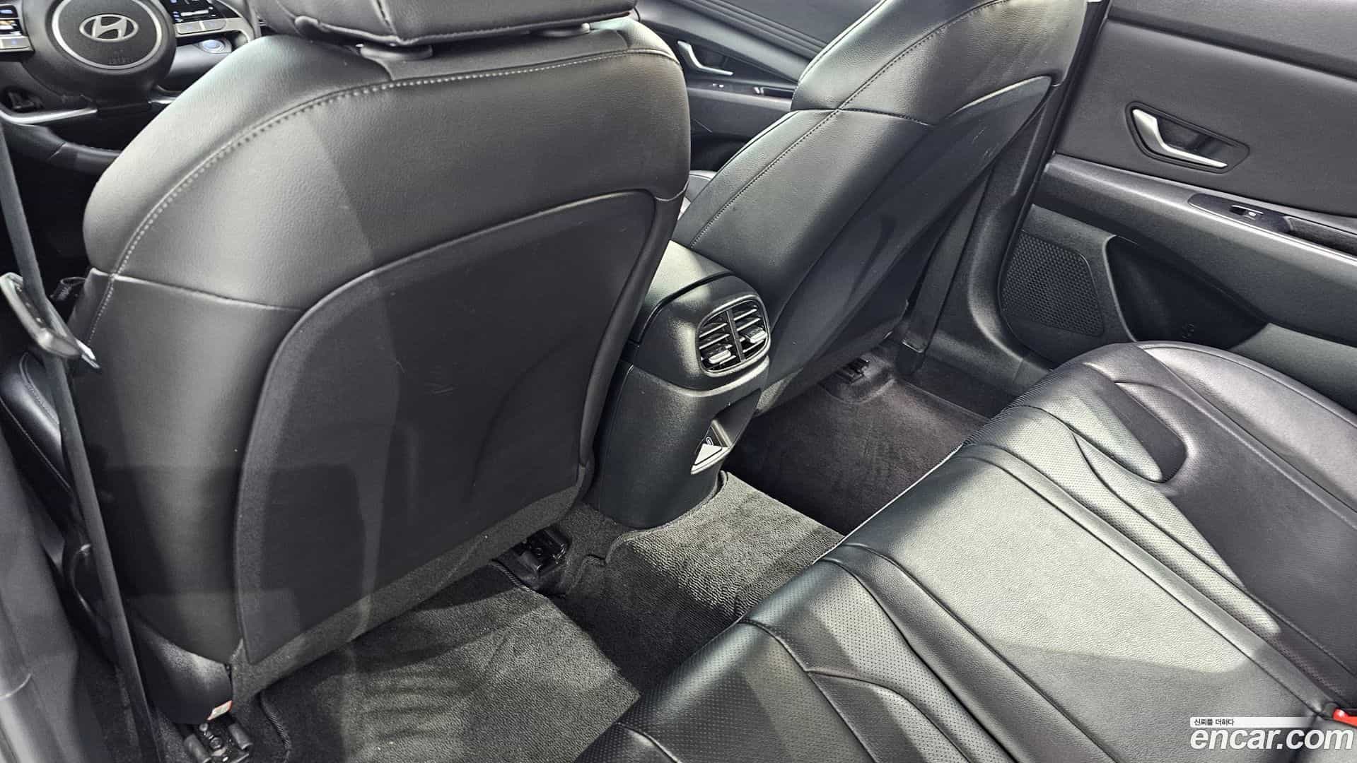AVANTE Hyundai 2024.9-OPTION-024