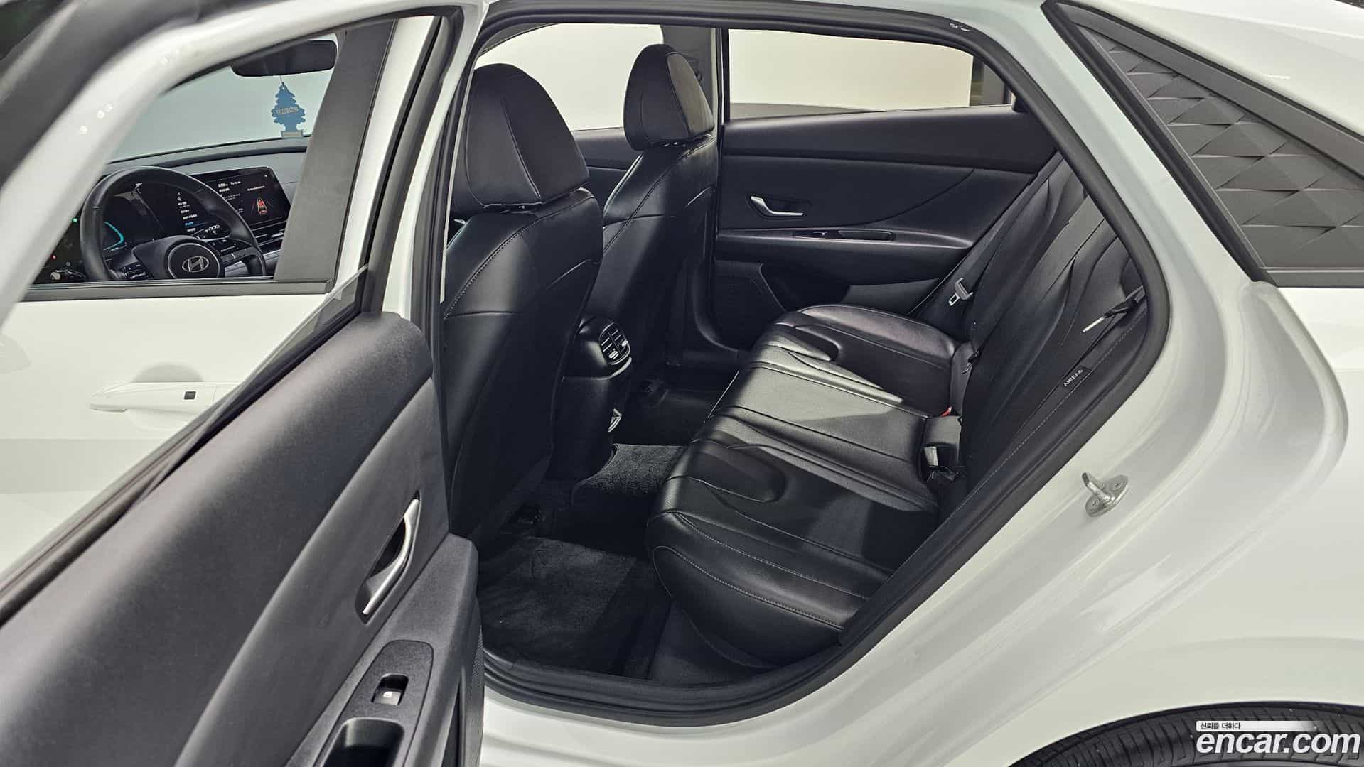 AVANTE Hyundai 2024.9-INNER-036