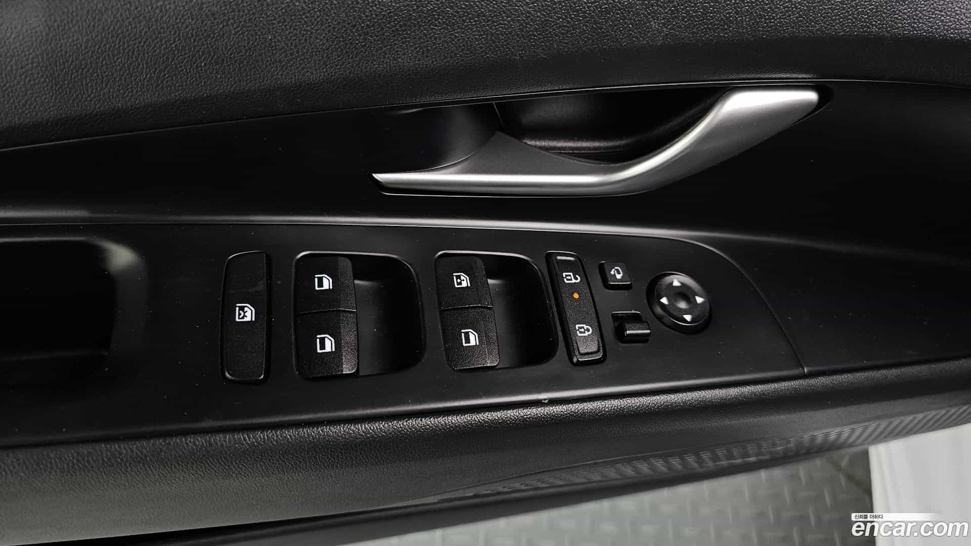 AVANTE Hyundai 2024.9-OPTION-041