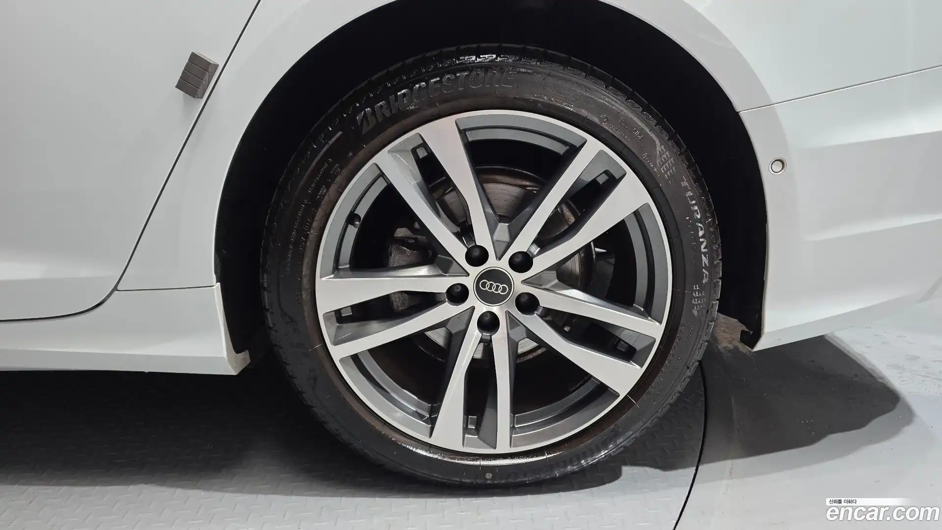A6 Audi 2022.3-OUTER-031