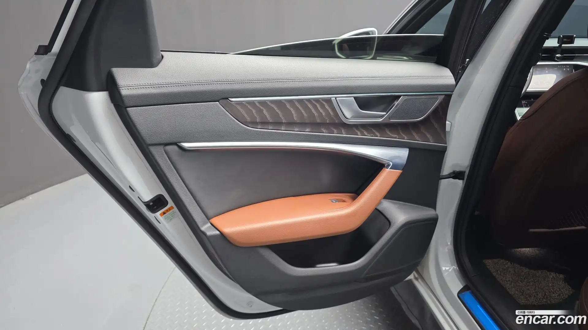 A6 Audi 2022.3-INNER-035