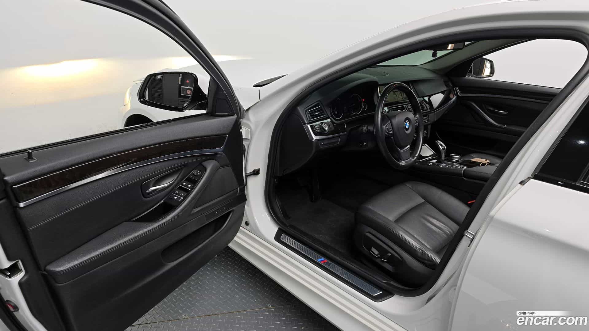 5-Series BMW 2016.5-INNER-010