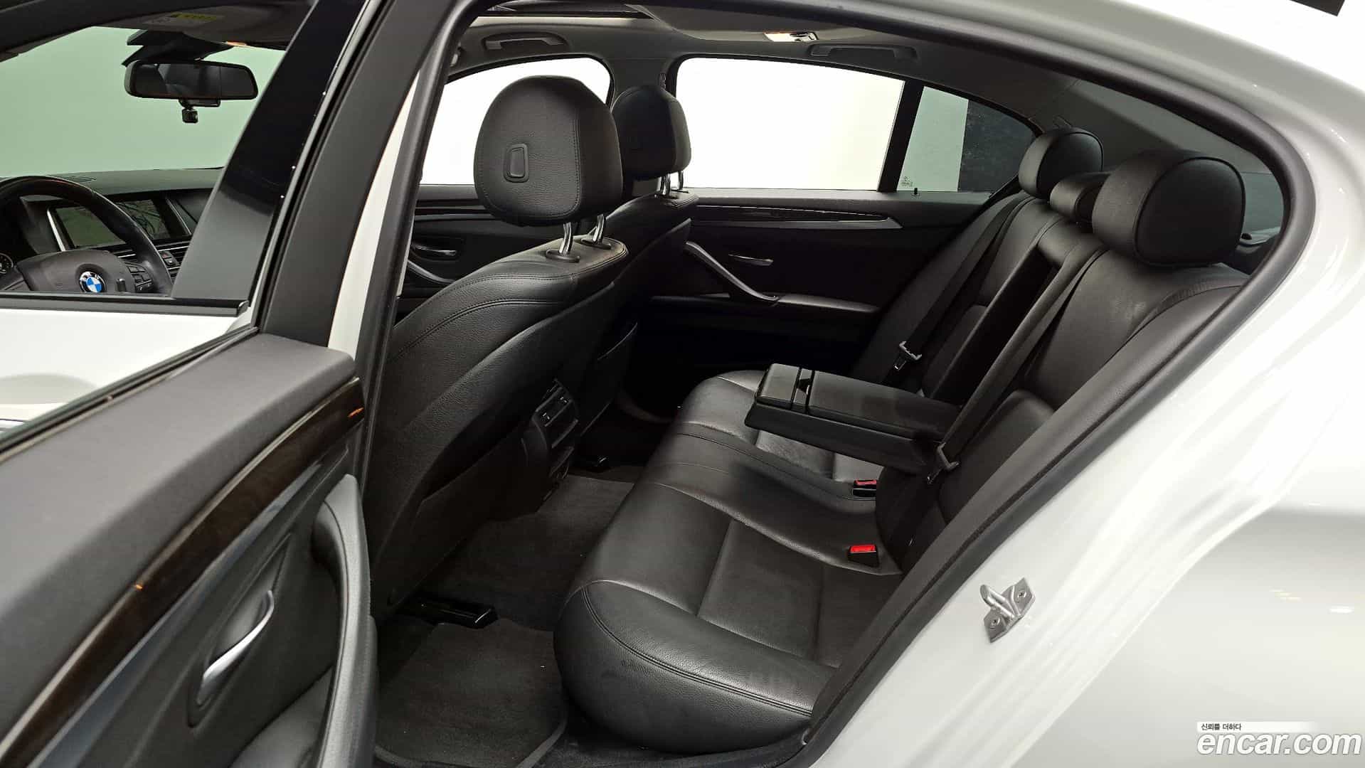 5-Series BMW 2016.5-INNER-036