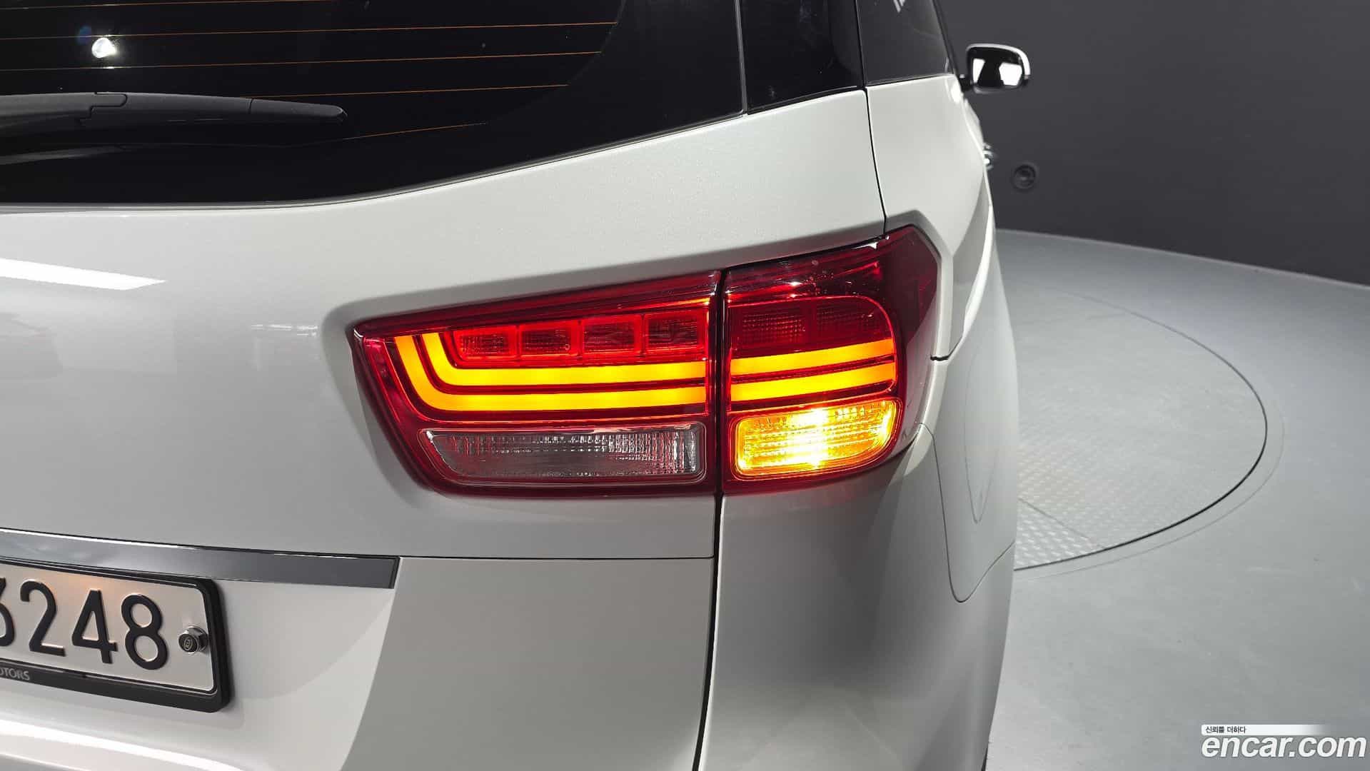 Canival Kia 2018.4-OUTER-033