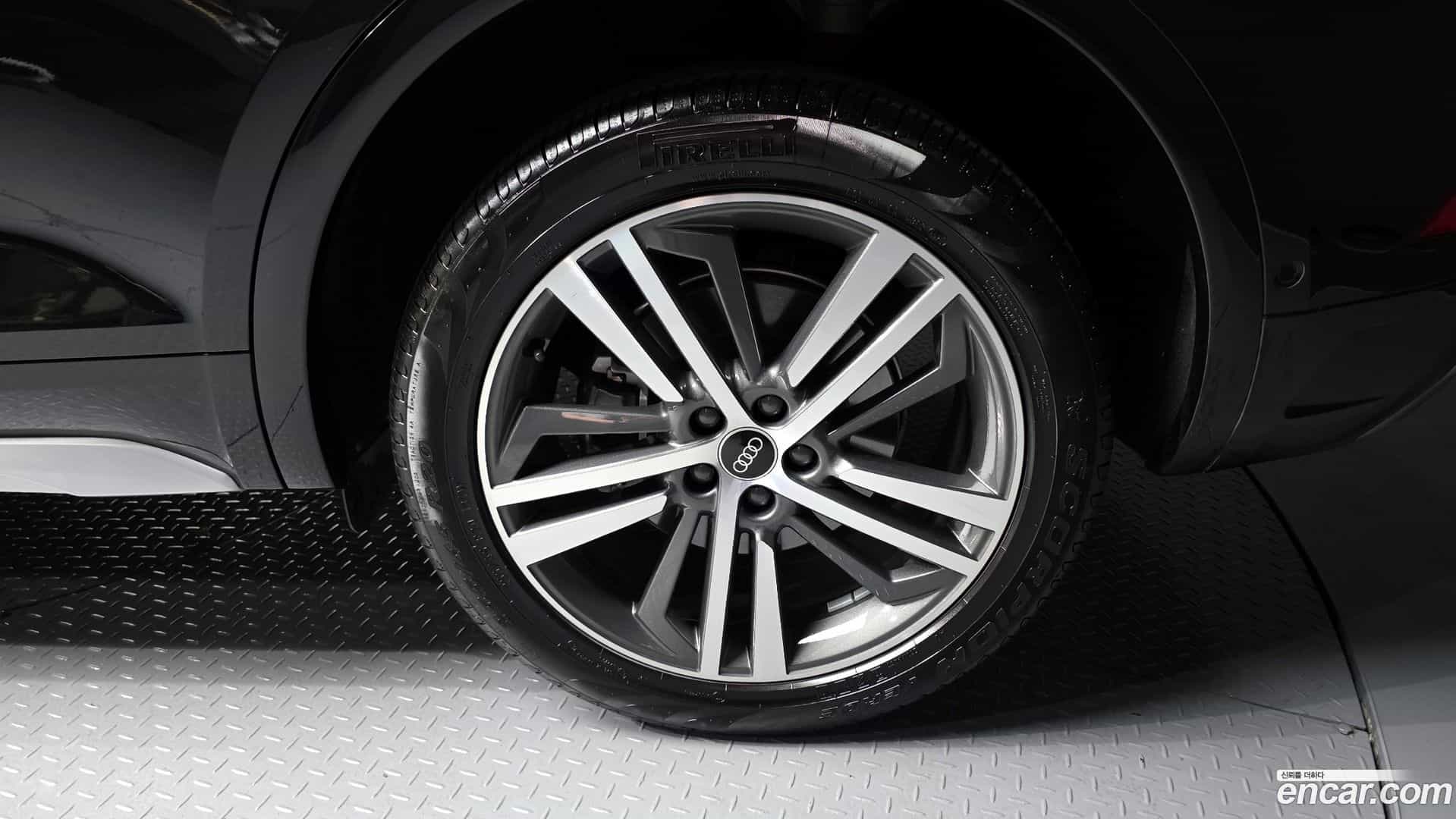 Q5 Audi 2021.6-OUTER-005