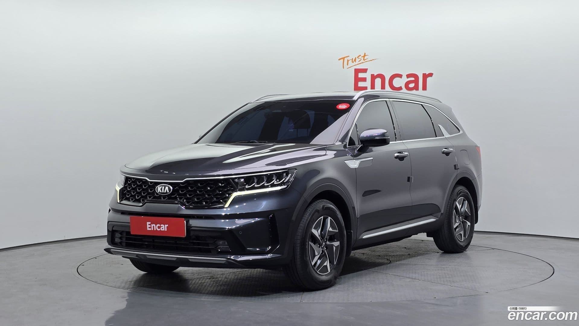 Main__Slider__Photo:Sorento Kia 2021.1-0
