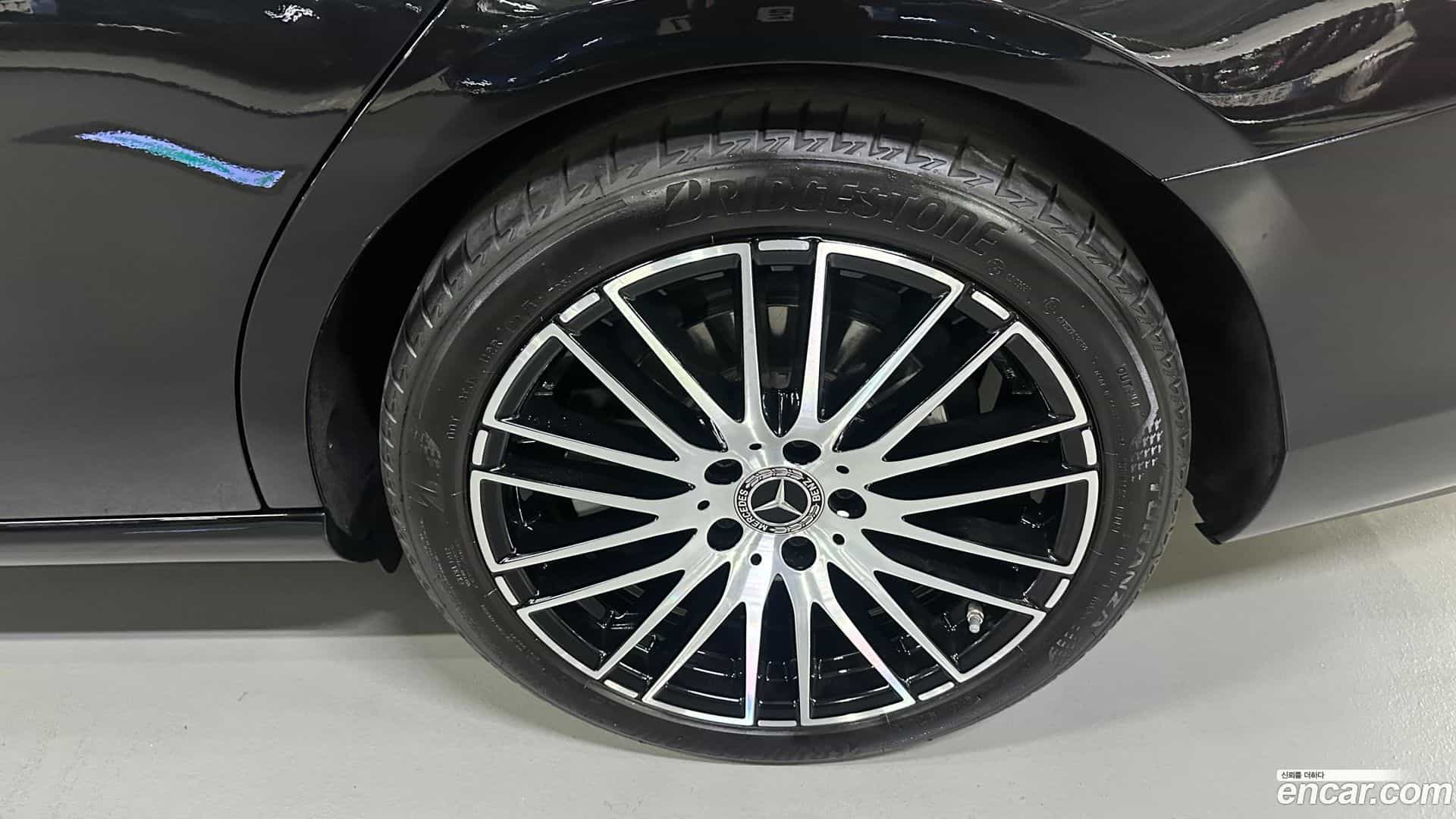 C-Class Mercedes-Benz 2024.1-OPTION-022
