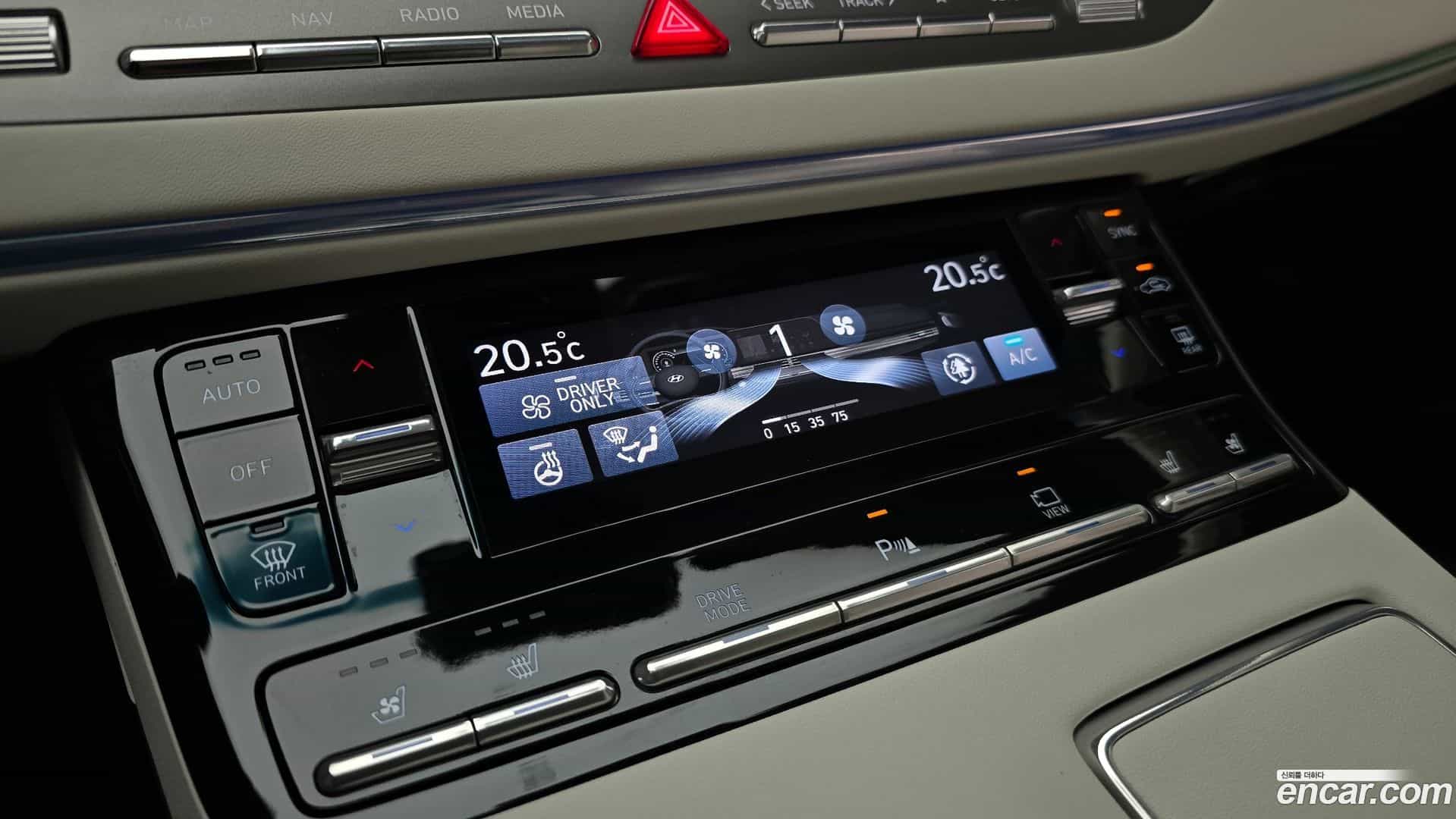 Grandeur Hyundai 2021.9-OPTION-042