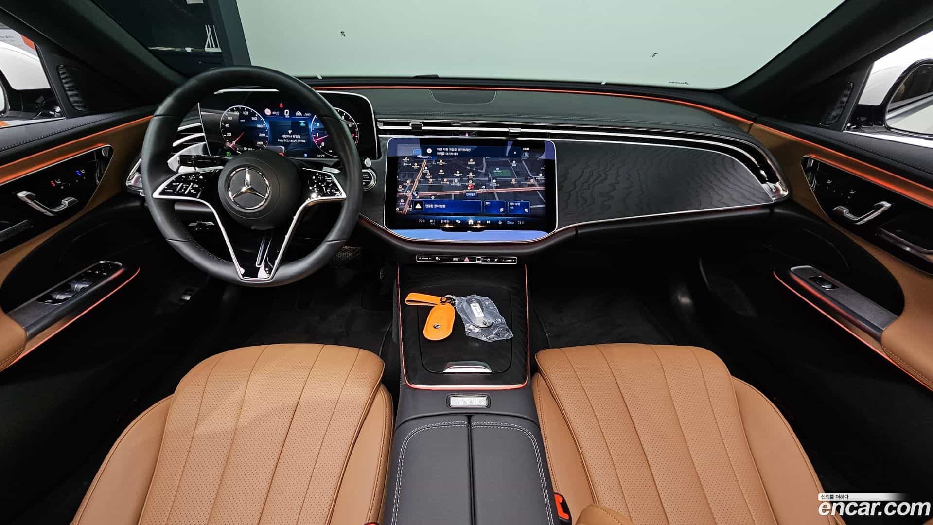 E-Class Mercedes-Benz 2025.8-INNER-007