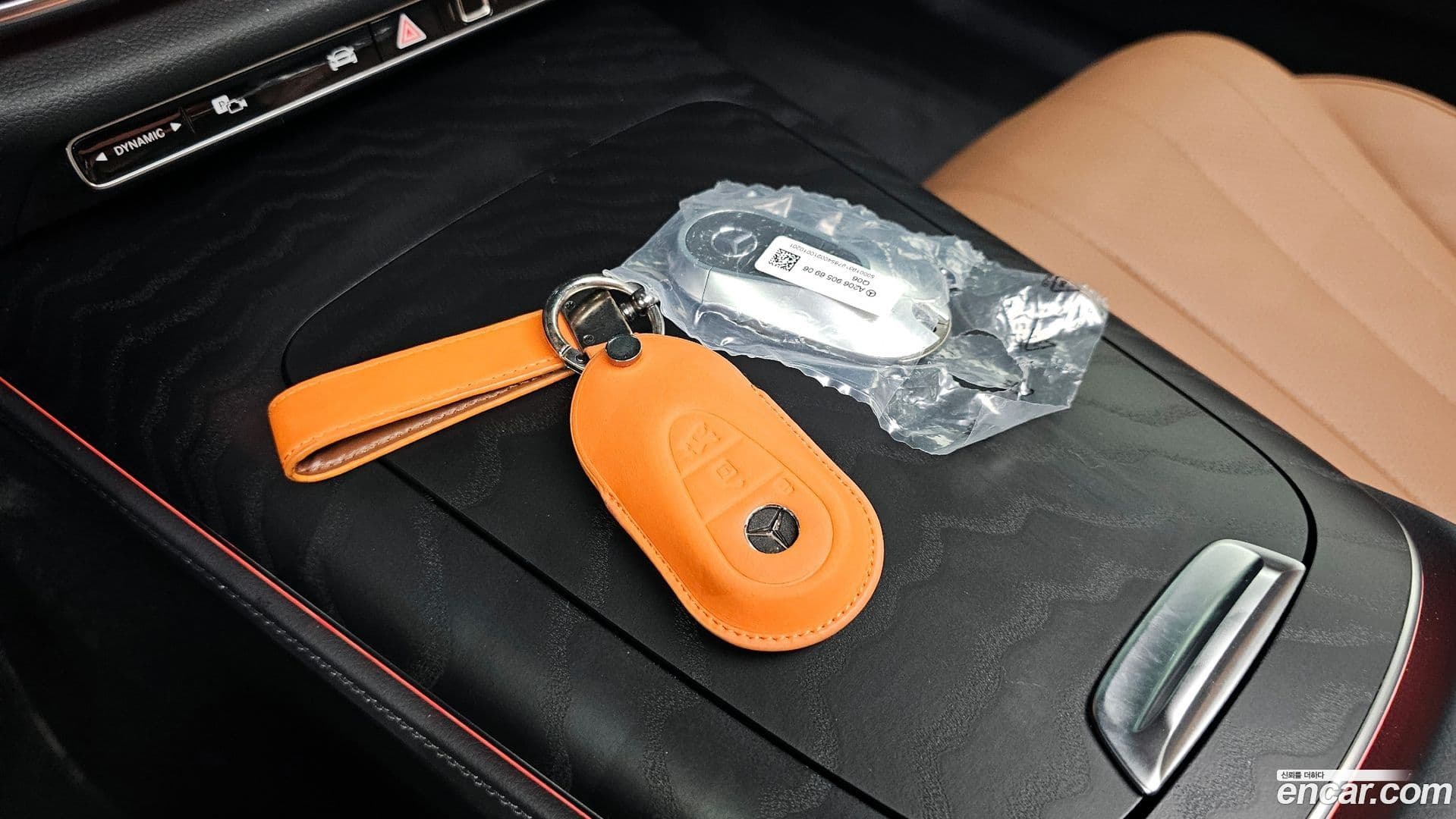 Main__Slider__Photo:E-Class Mercedes-Benz 2025.8-15