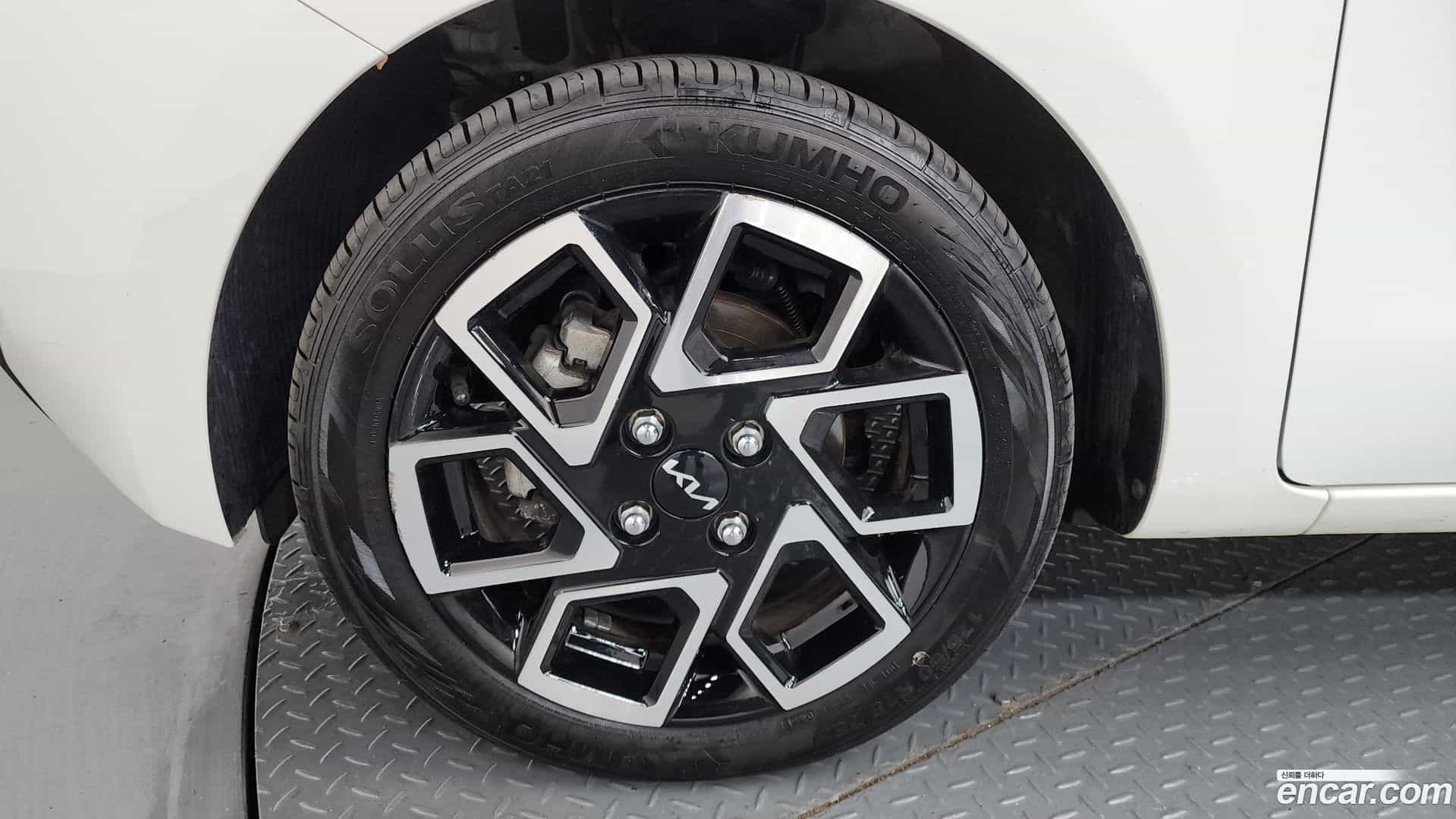 RAY Kia 2024.1-OUTER-005