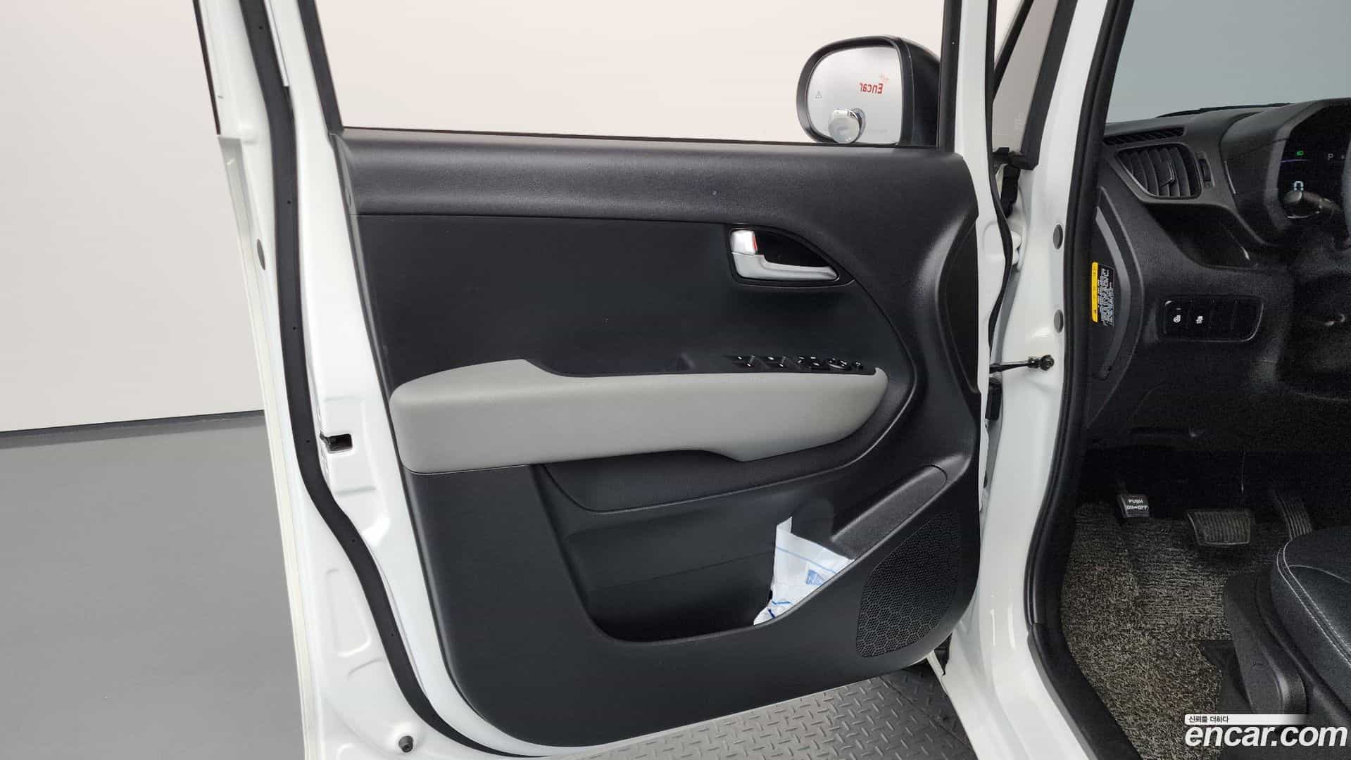 RAY Kia 2024.1-INNER-034