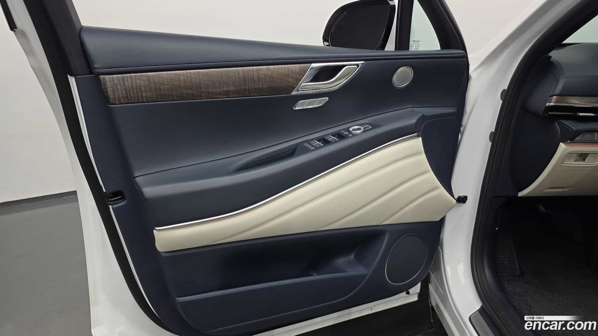 GV80 Genesis 2023.10-INNER-034