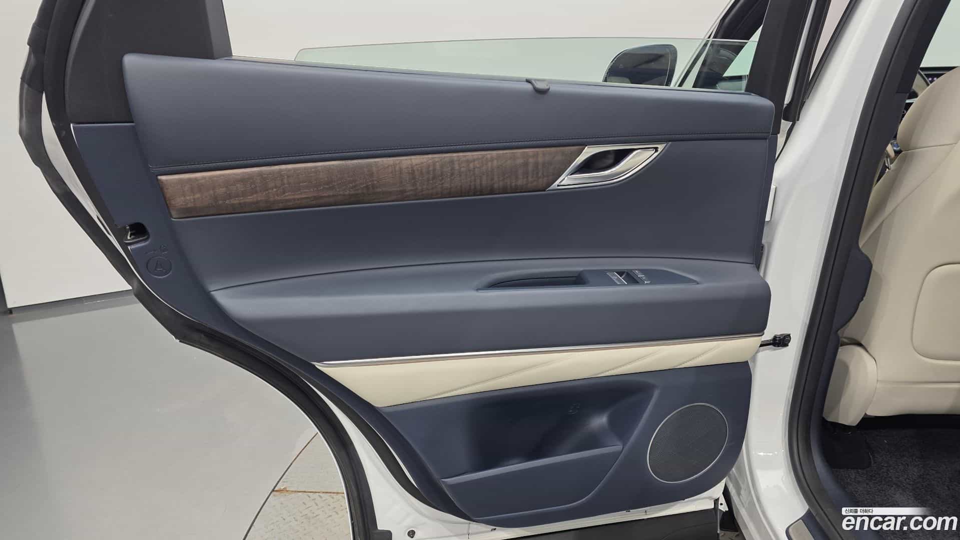 GV80 Genesis 2023.10-INNER-035