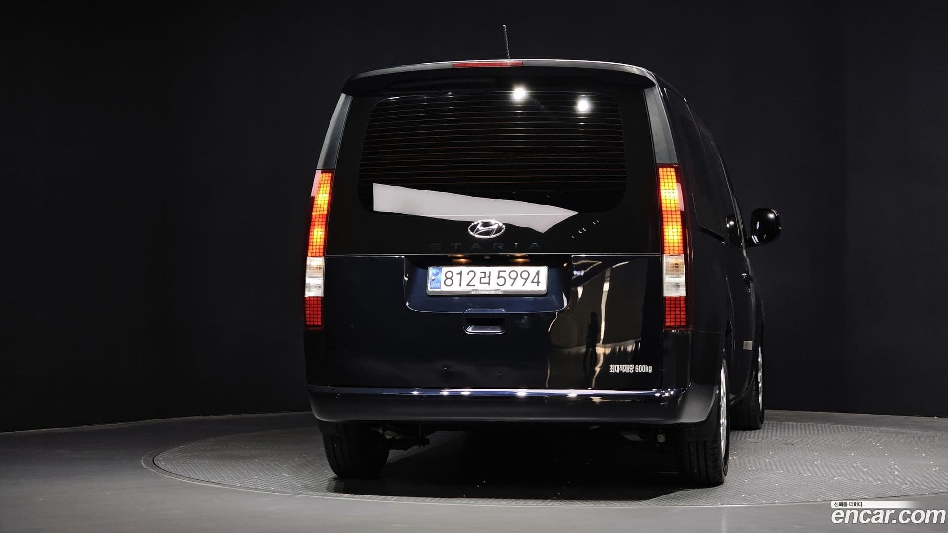 Main__Slider__Photo:Staria Hyundai 2022.0-3