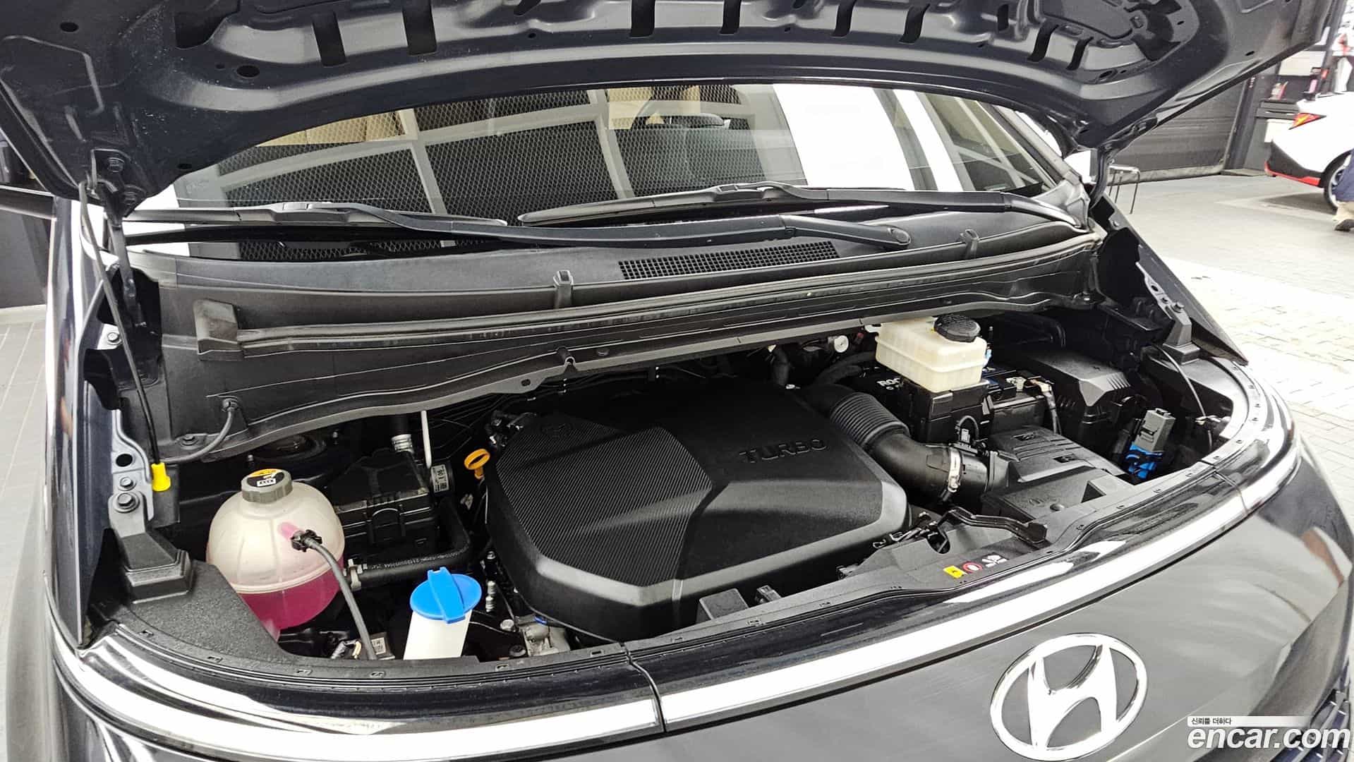 Staria Hyundai 2022.0-OUTER-006
