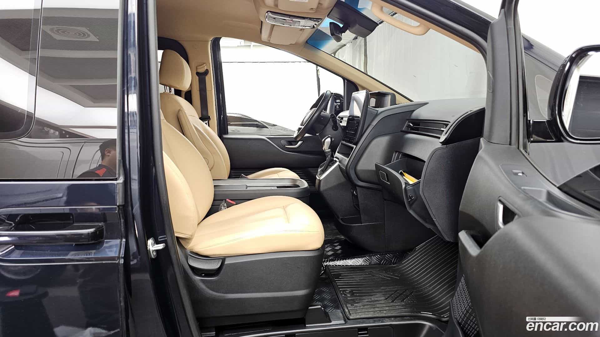 Staria Hyundai 2022.0-OPTION-015