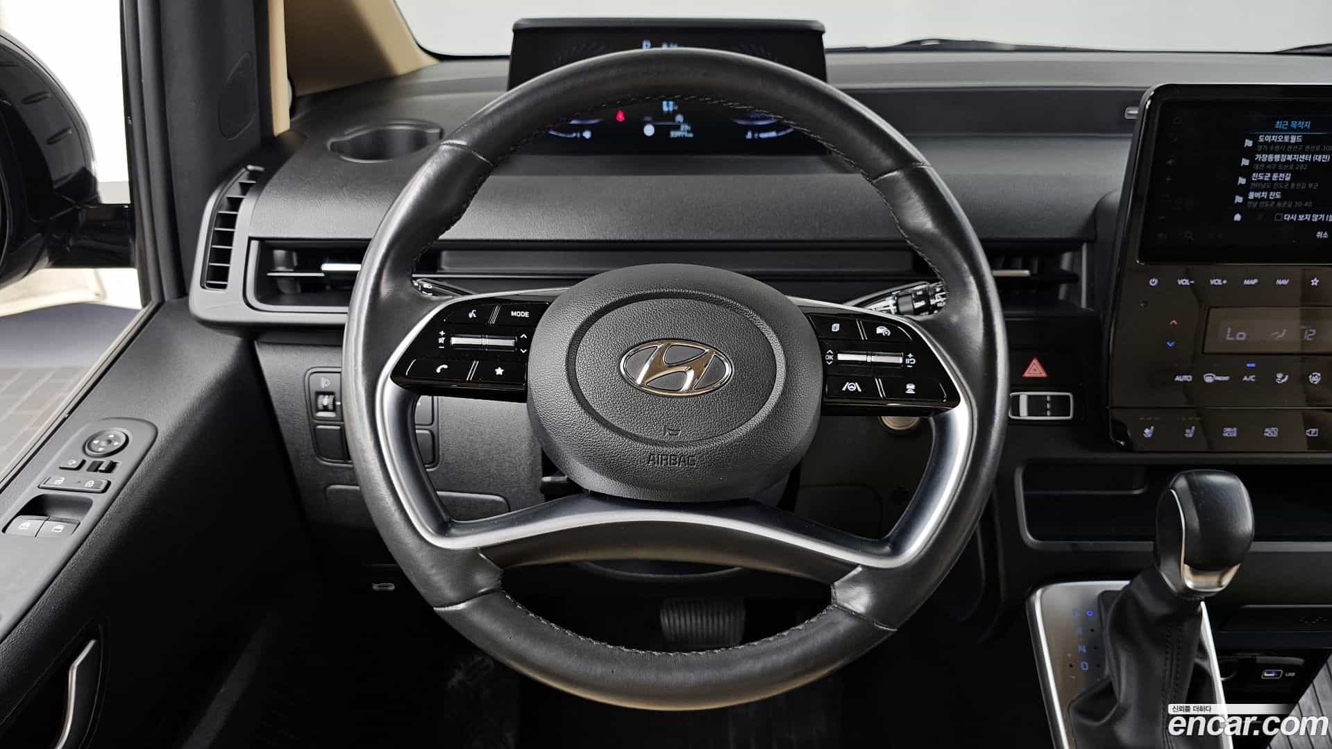 Staria Hyundai 2022.0-OPTION-017