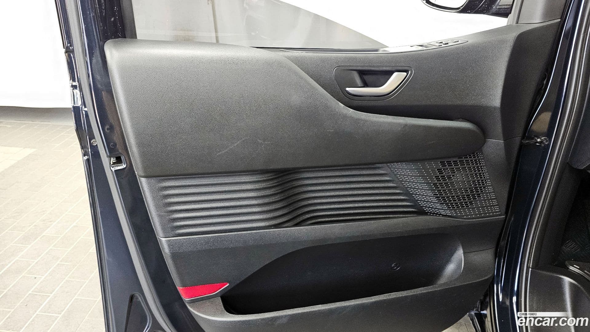 Main__Slider__Photo:Staria Hyundai 2022.0-23
