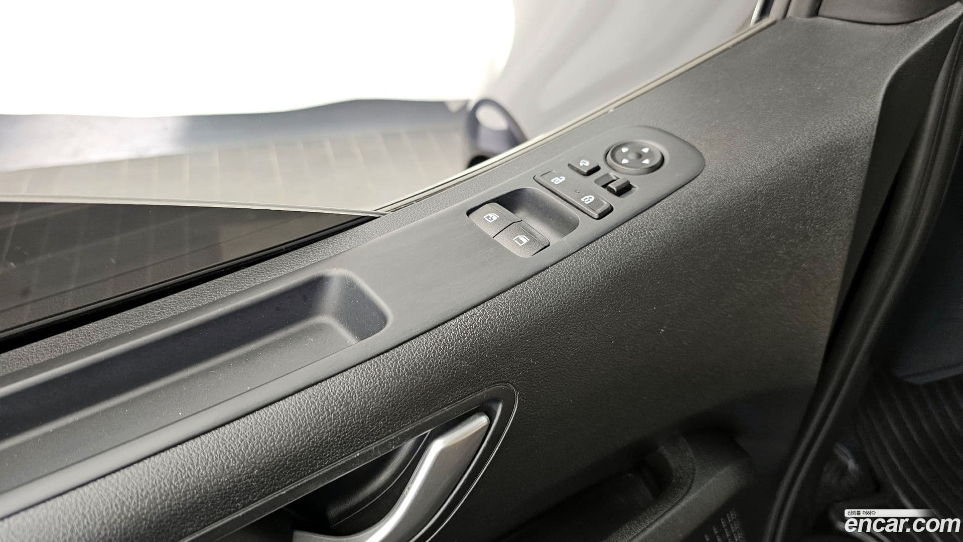 Main__Slider__Photo:Staria Hyundai 2022.0-33