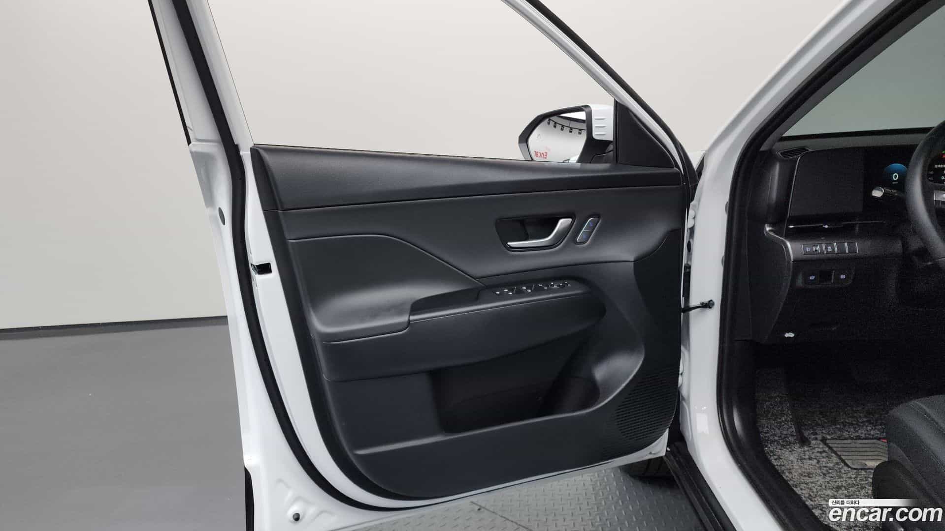 Kona Hyundai 2025.7-INNER-034