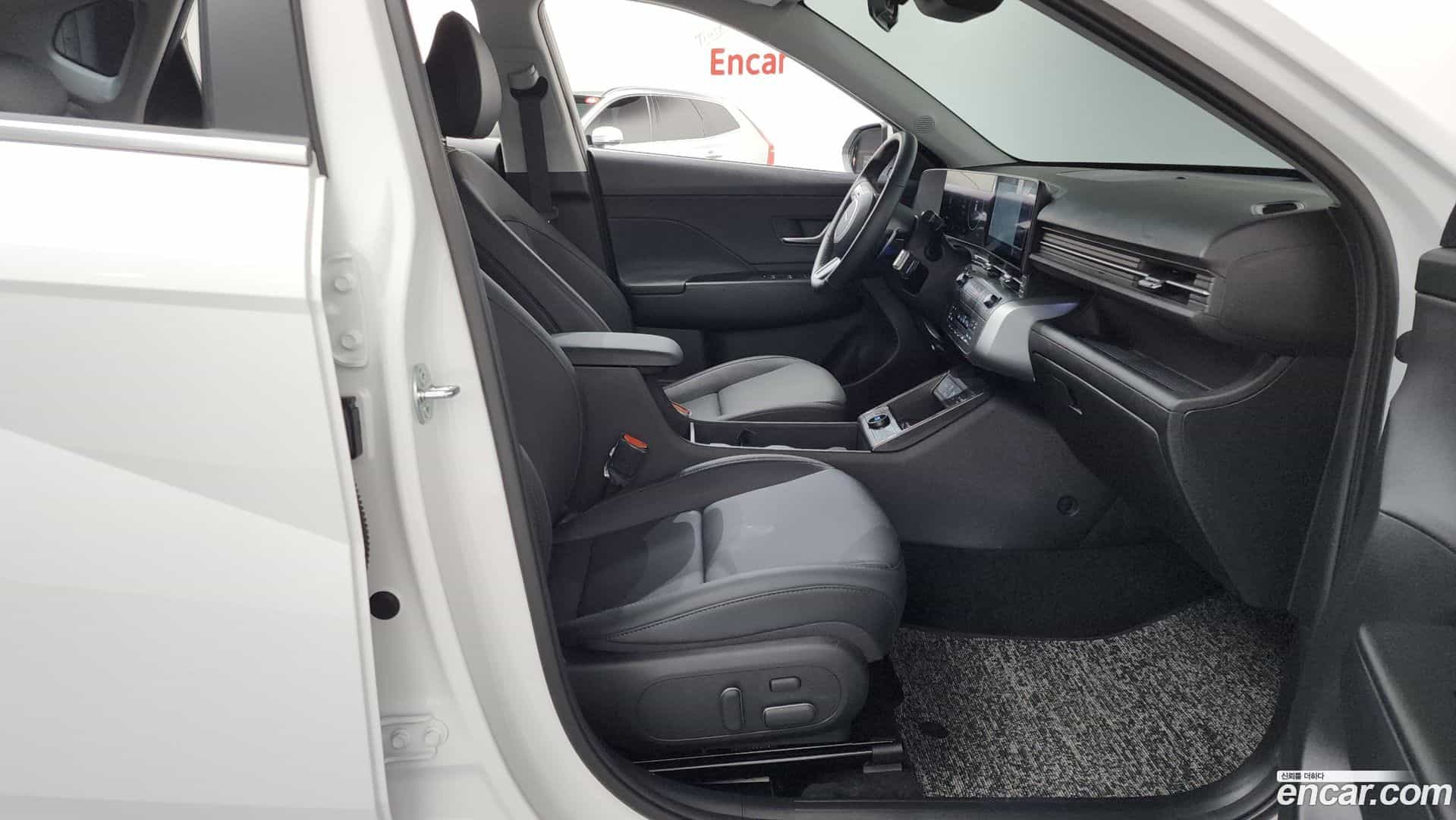 Kona Hyundai 2025.7-INNER-036