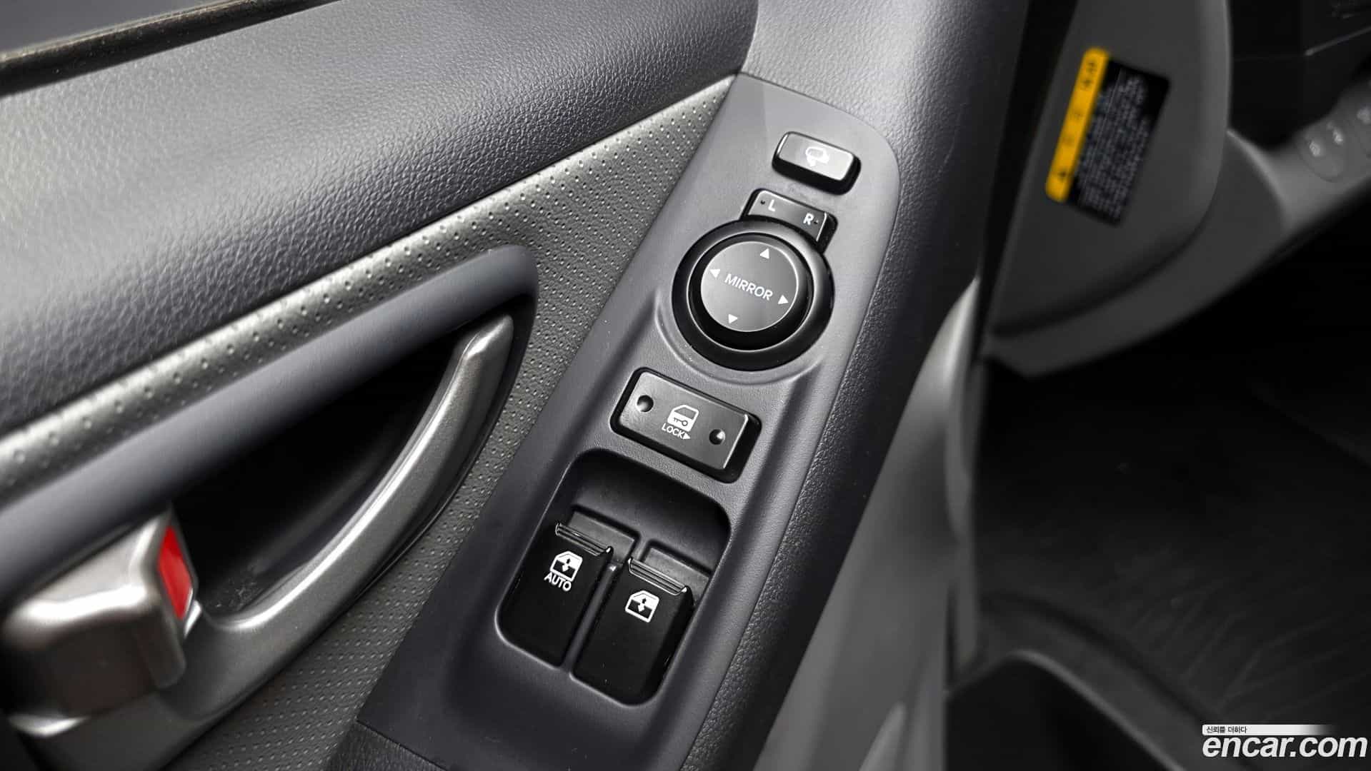 Starex Hyundai 2020.2-OPTION-041