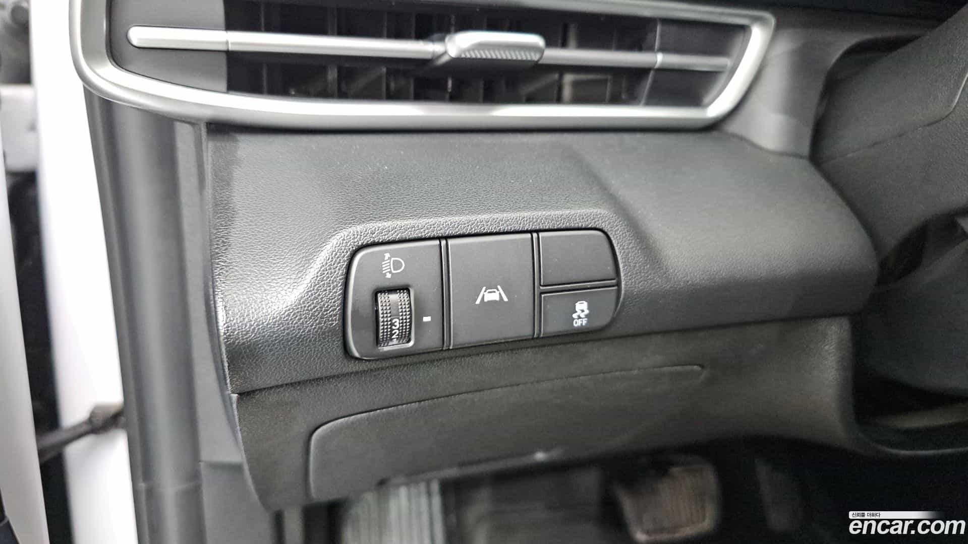 AVANTE Hyundai 2022.3-OPTION-042