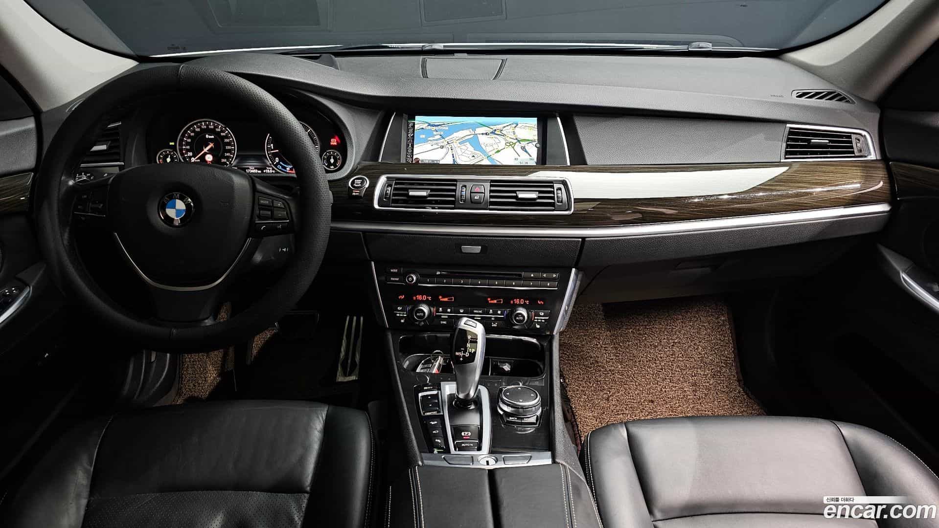 Gran Turismo BMW 2015.11-INNER-007