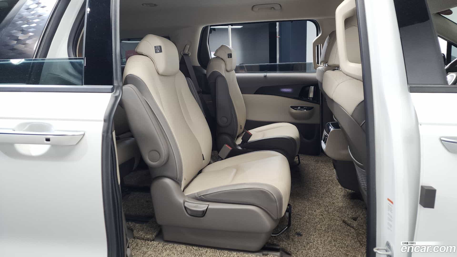 Canival Kia 2022.6-OPTION-015