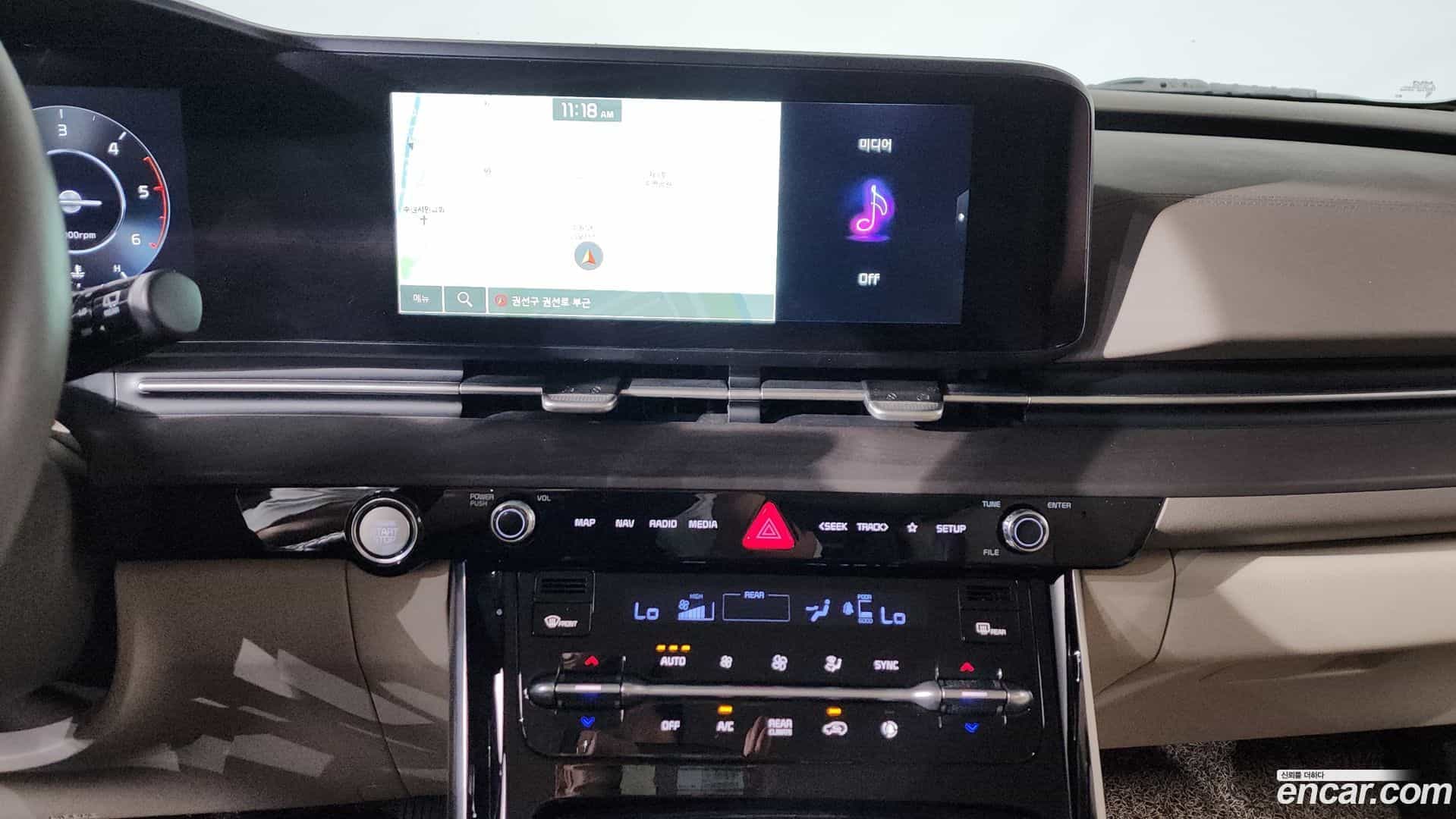 Canival Kia 2022.6-OPTION-016