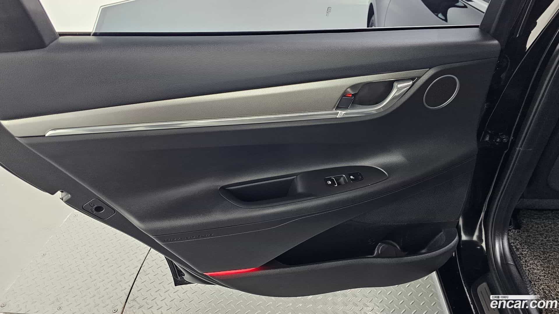 Grandeur Hyundai 2020.2-INNER-035