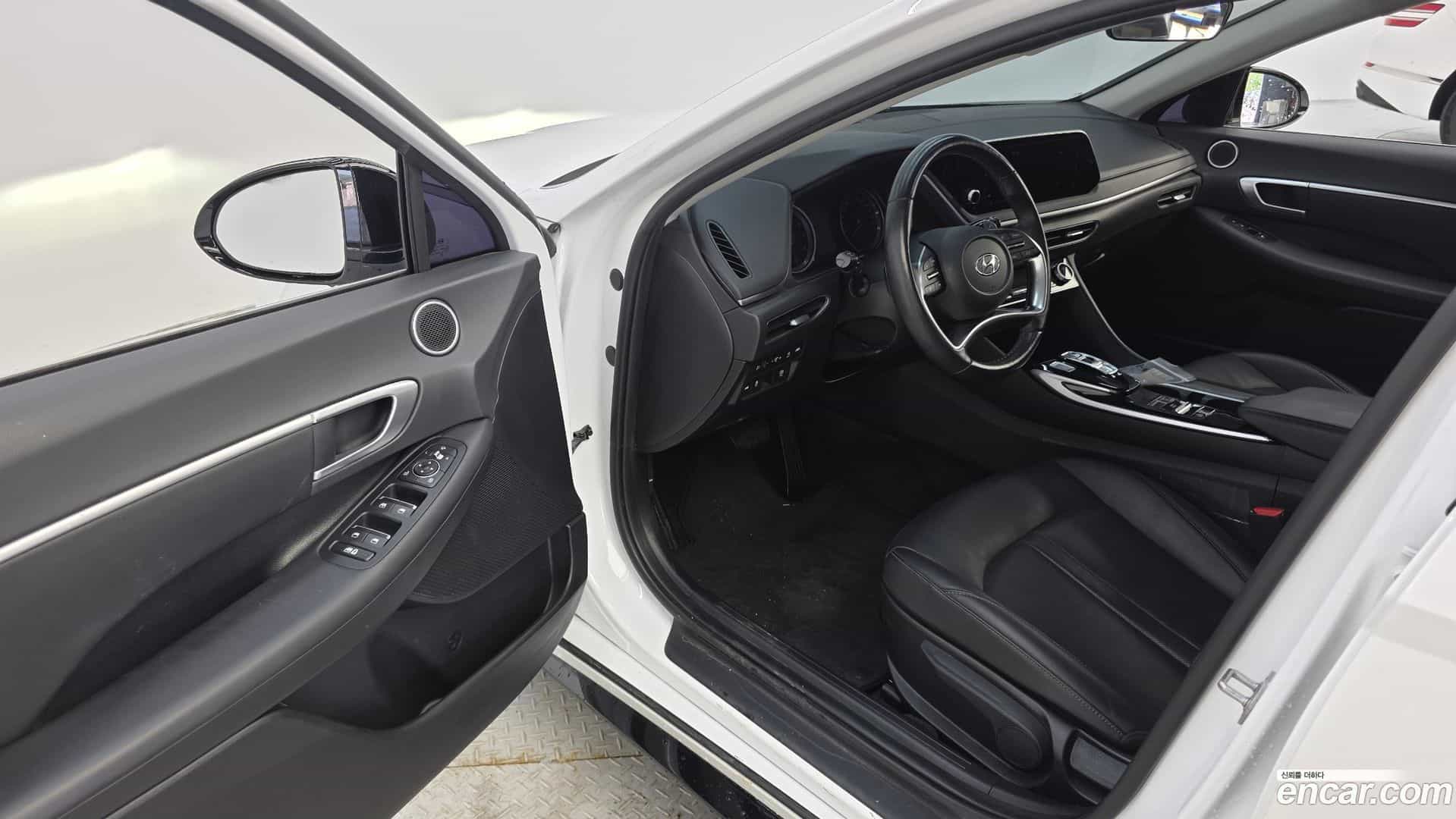 Sonata Hyundai 2023.0-INNER-010