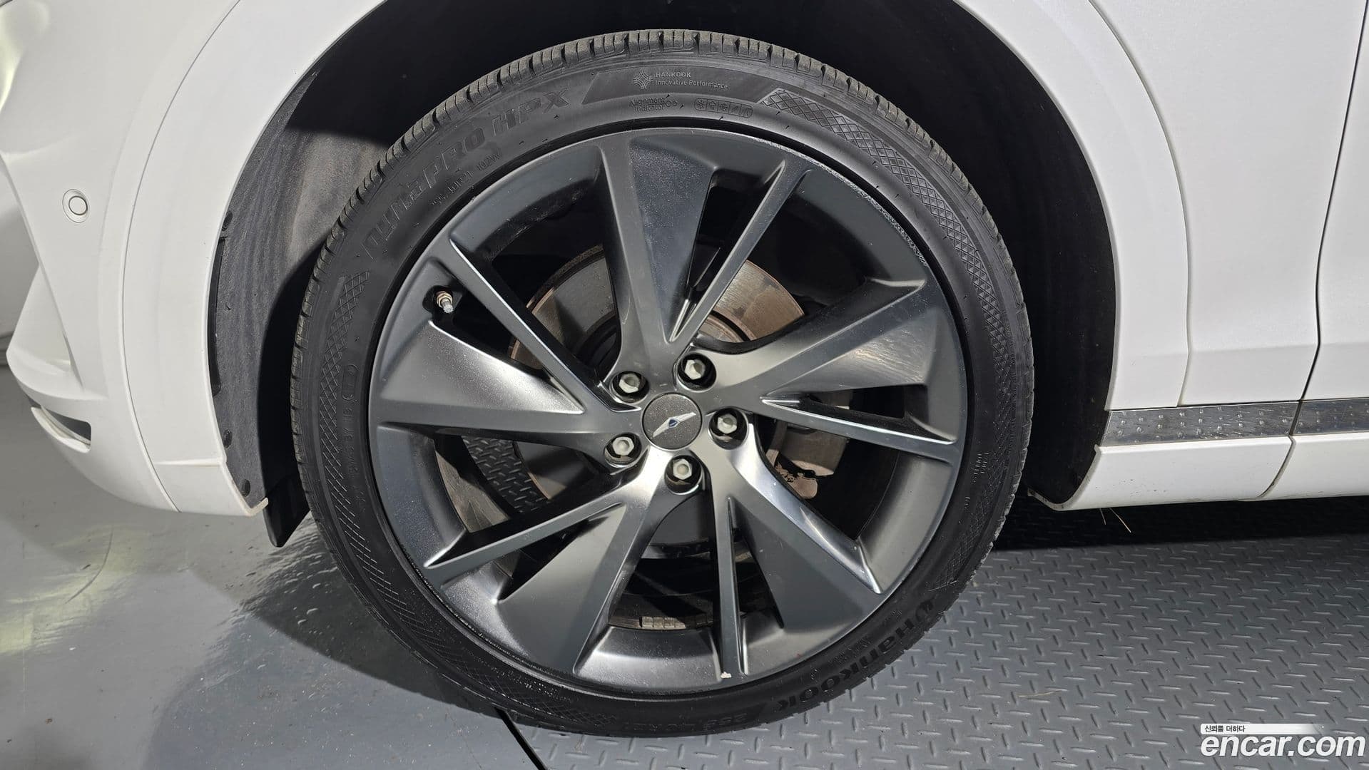 Main__Slider__Photo:GV70 Genesis 2021.10-4