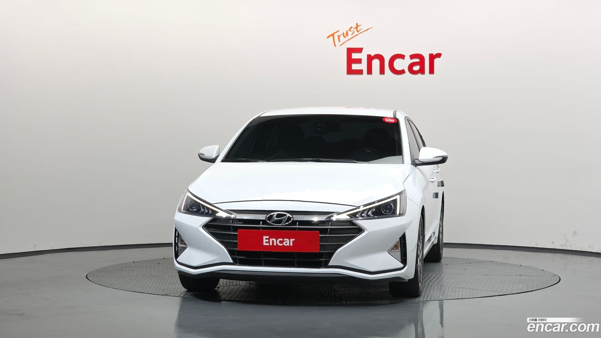 Main__Slider__Photo:AVANTE Hyundai 2019.1-2