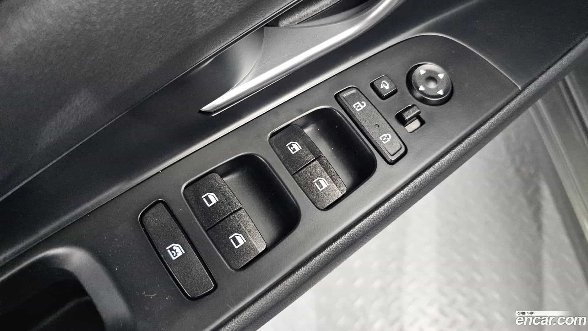 AVANTE Hyundai 2021.3-OPTION-018